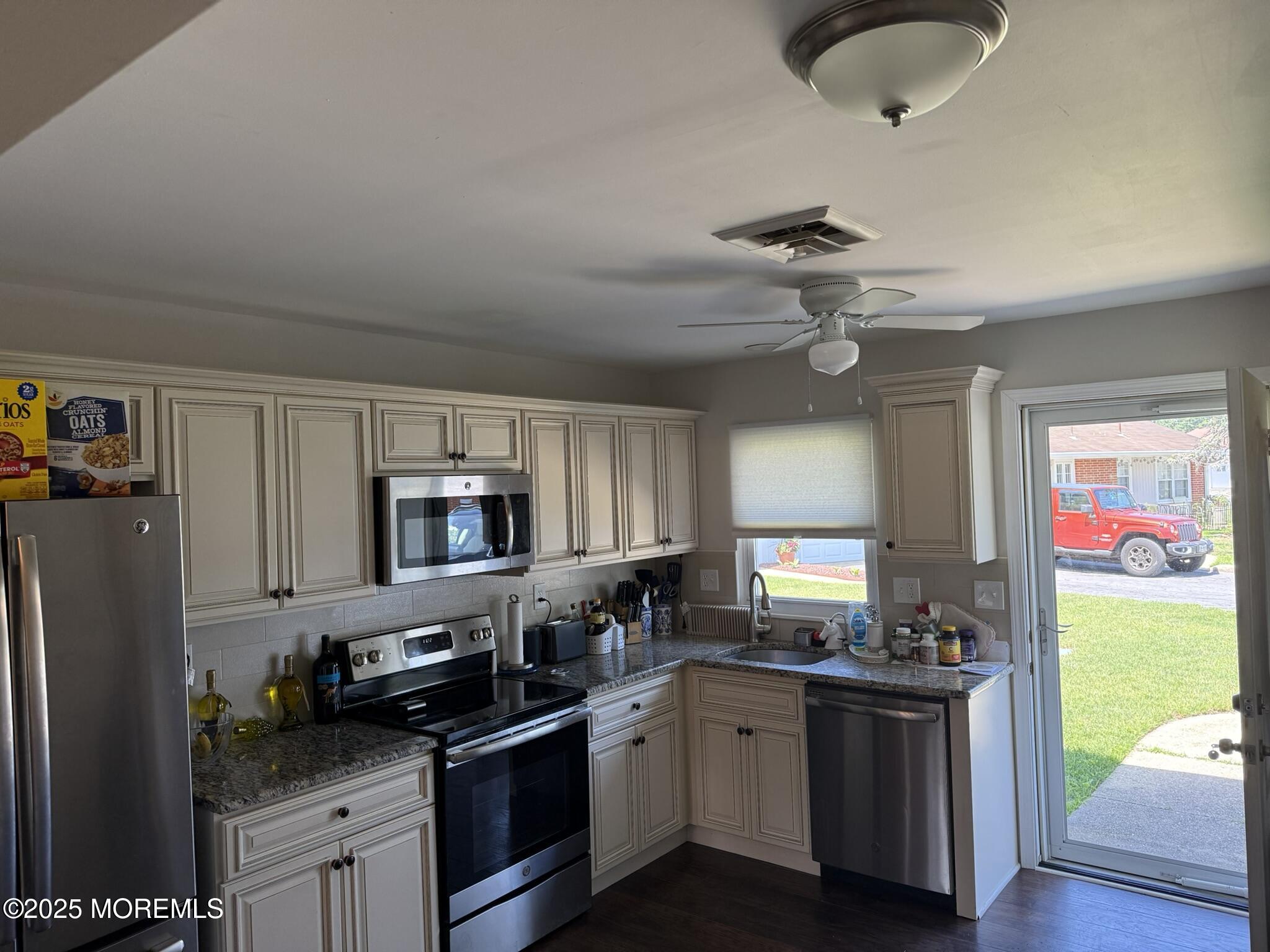 646 Plymouth Lake Drive, Lakewood, NJ, 08701 image 22