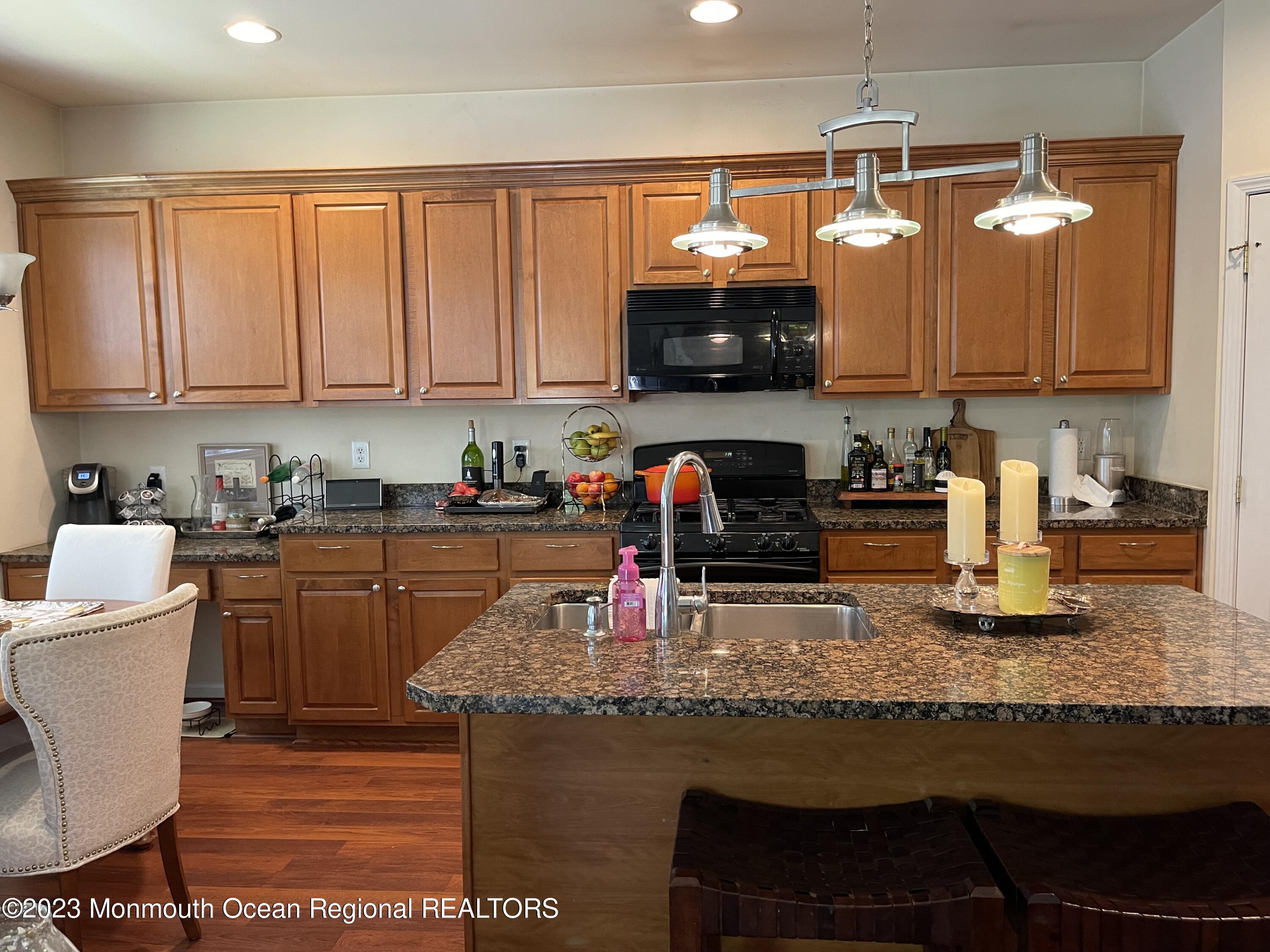 535 Country Club Drive Image 4