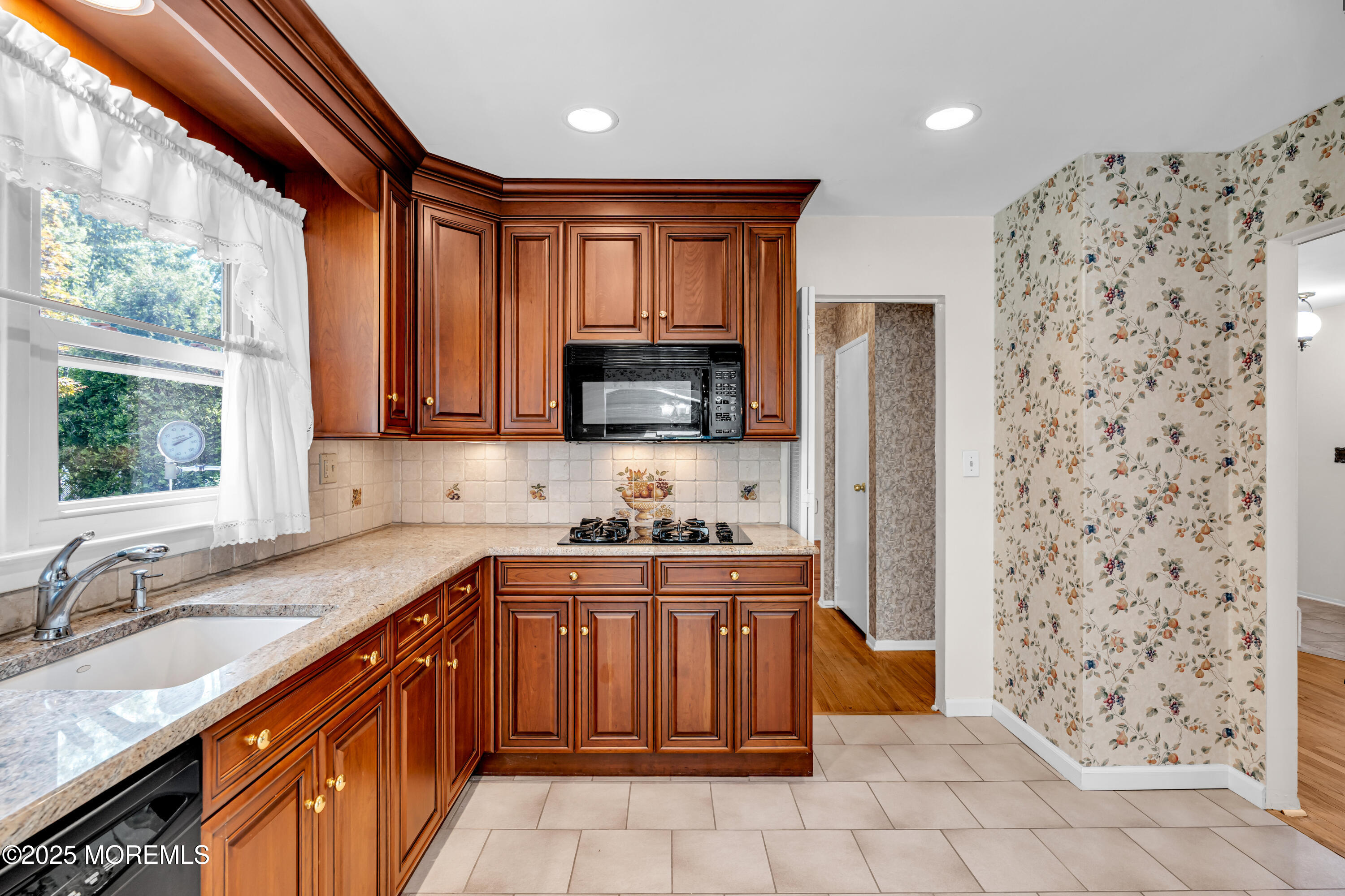 30 Daniel Drive, Matawan, NJ, 07747 image 18