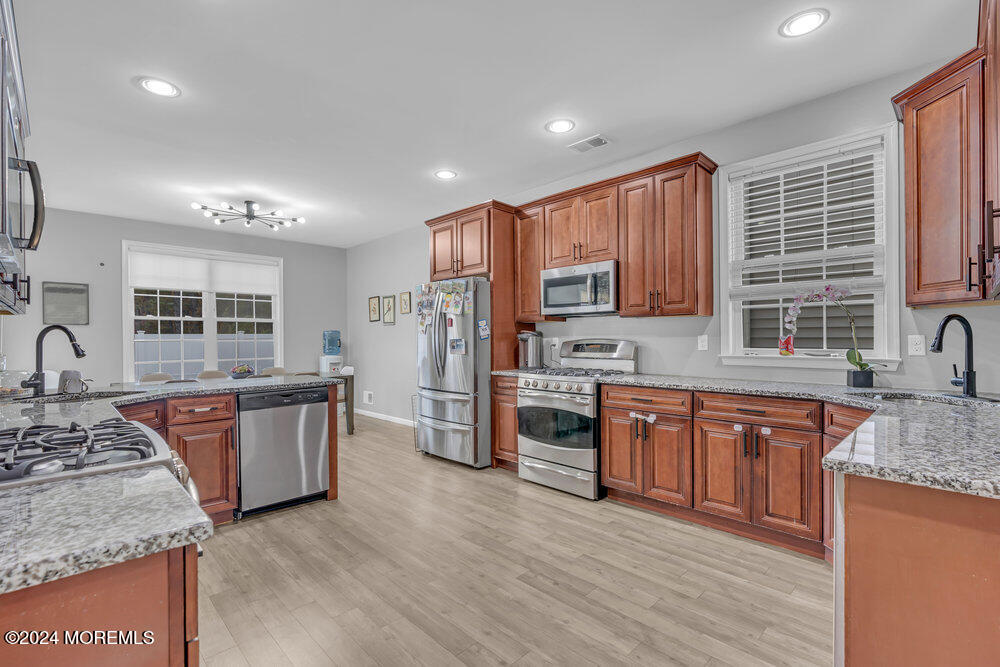56 Canary Drive, Lakewood, NJ, 08701 image 15