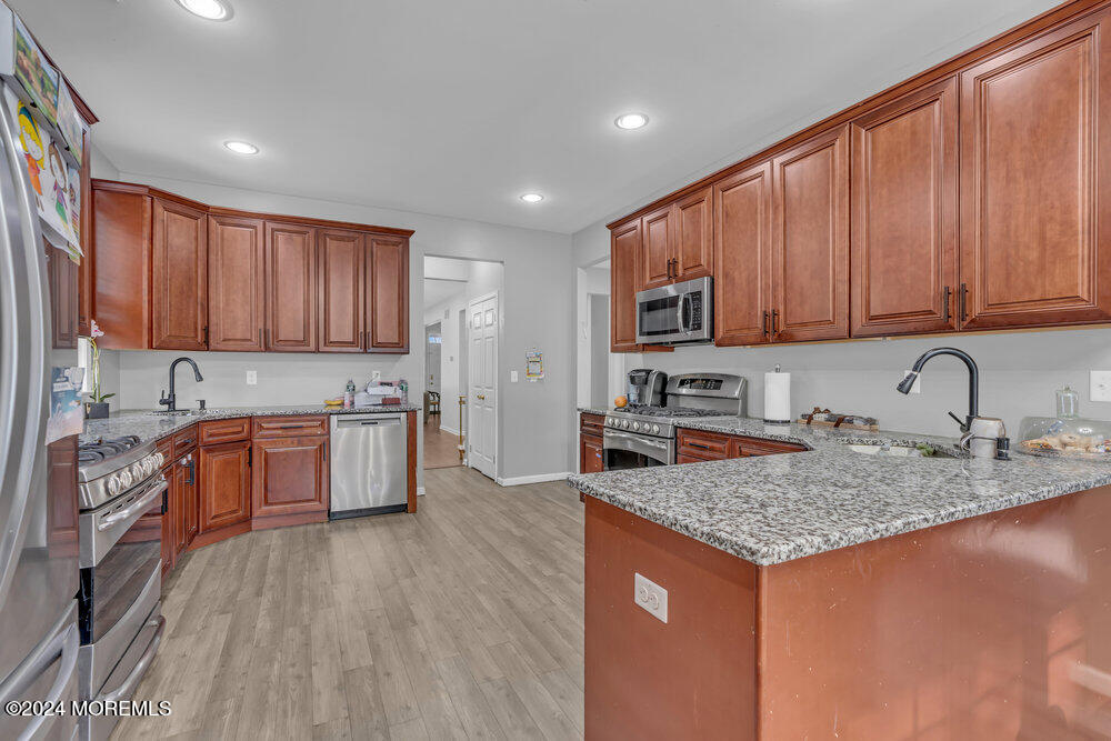 56 Canary Drive, Lakewood, NJ, 08701 image 17