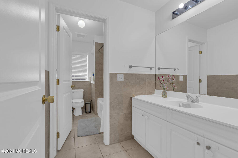 56 Canary Drive, Lakewood, NJ, 08701 image 33