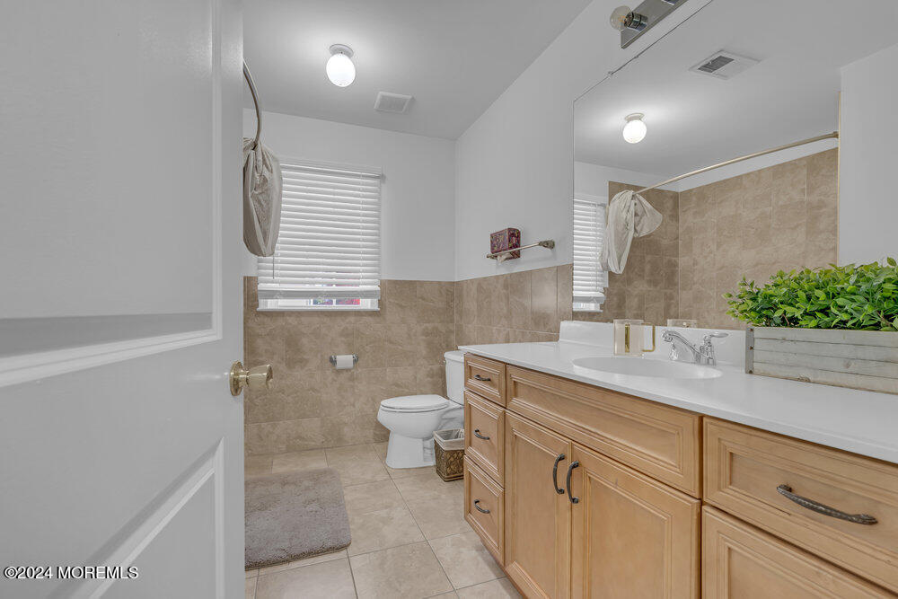 56 Canary Drive, Lakewood, NJ, 08701 image 38