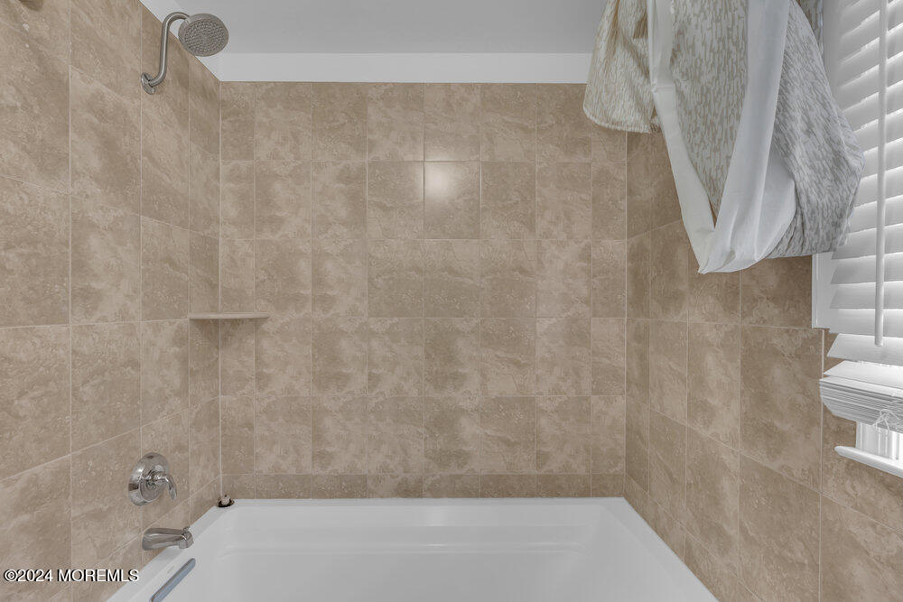 56 Canary Drive, Lakewood, NJ, 08701 image 39