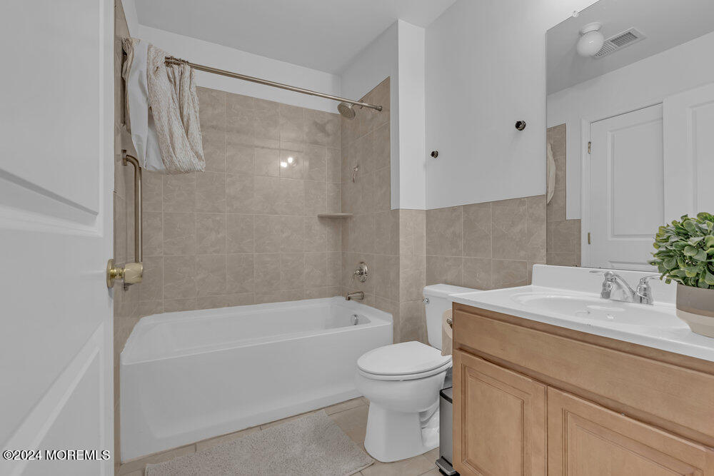 56 Canary Drive, Lakewood, NJ, 08701 image 43