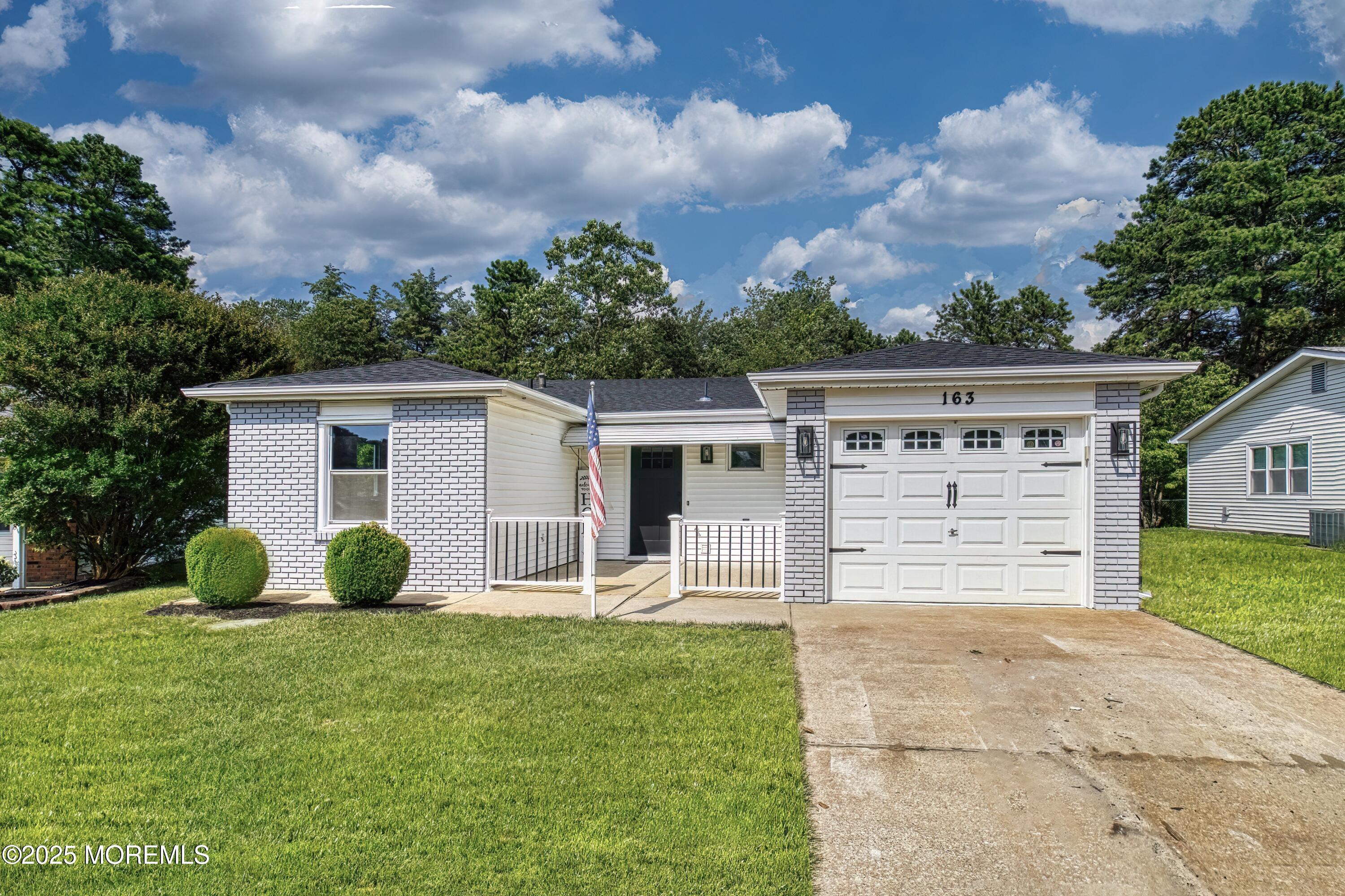 163 Courtshire Drive Image 2