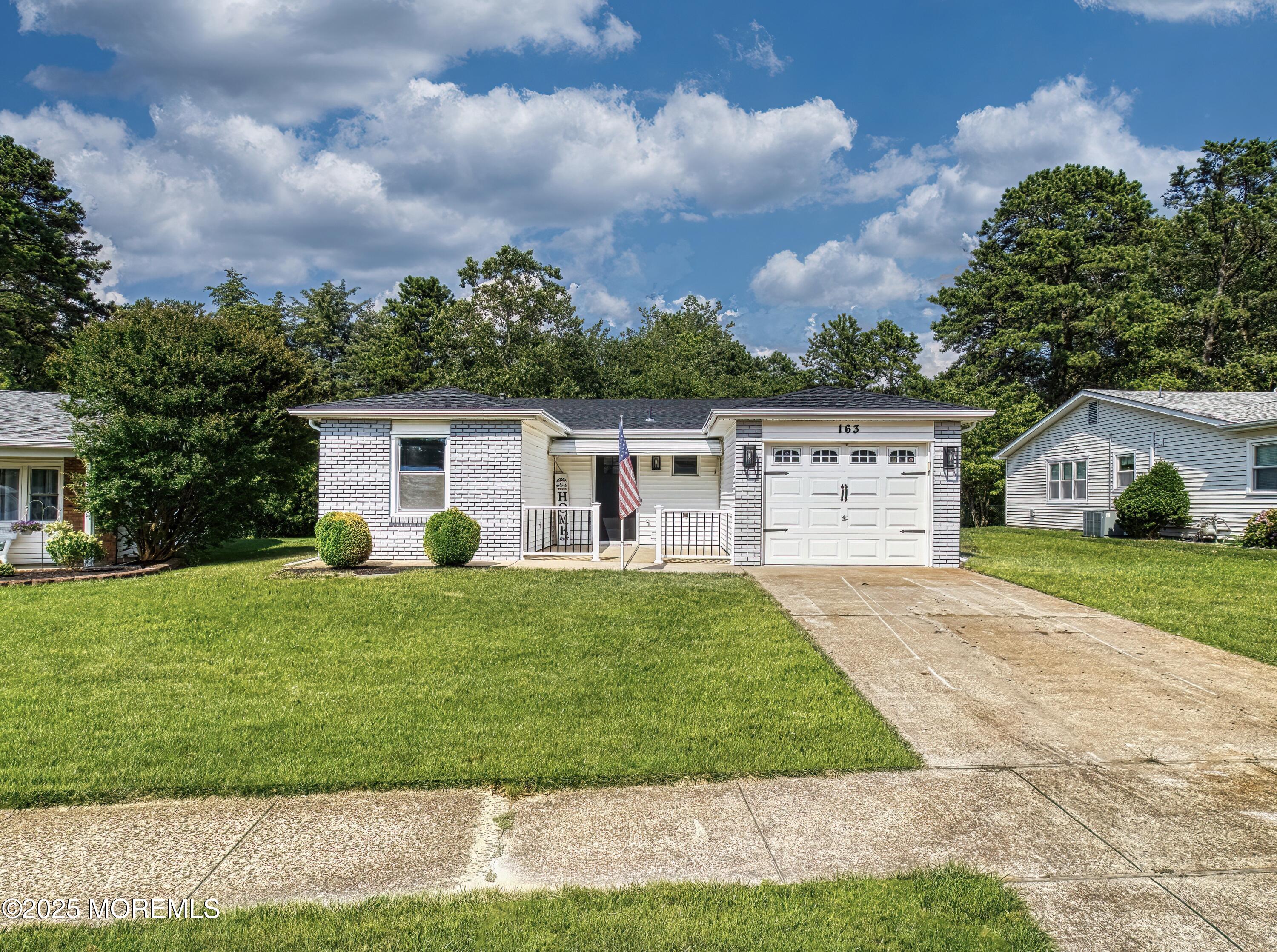 163 Courtshire Drive Image 3