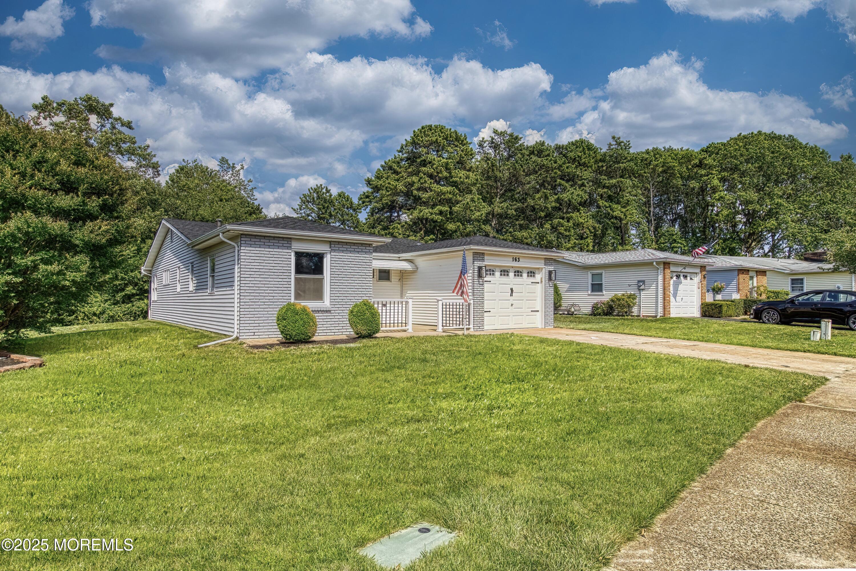 163 Courtshire Drive Image 5