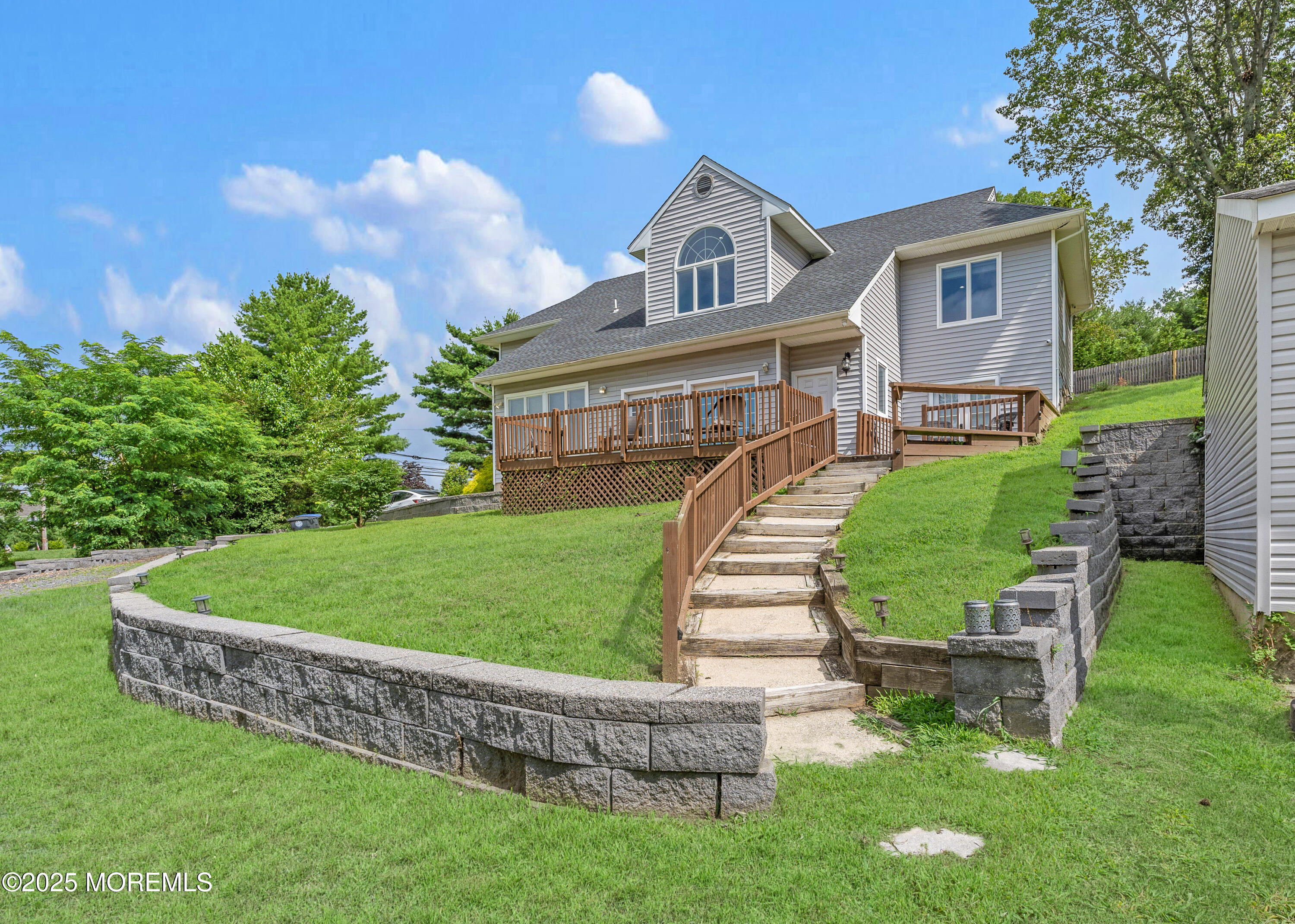 2262 Allenwood Road Image 3