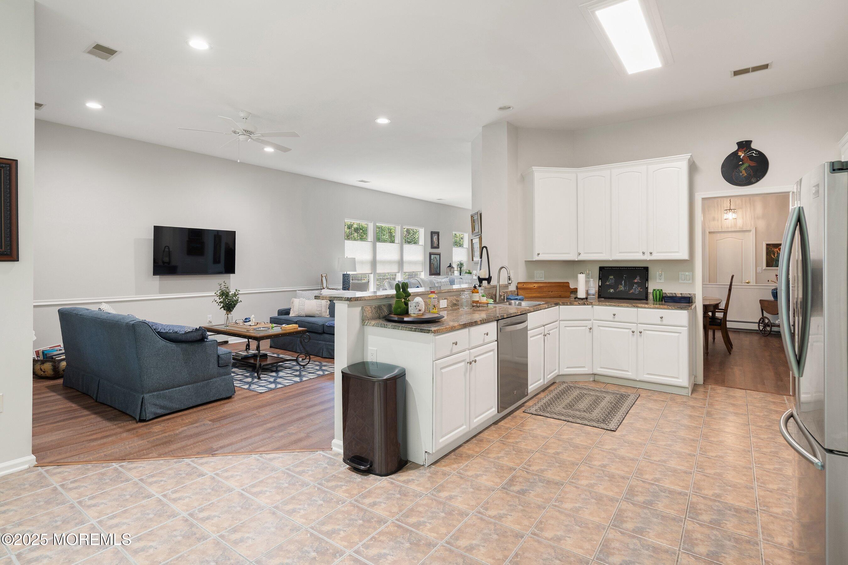 1 Silverspring Drive, Lakewood, NJ, 08701 image 15