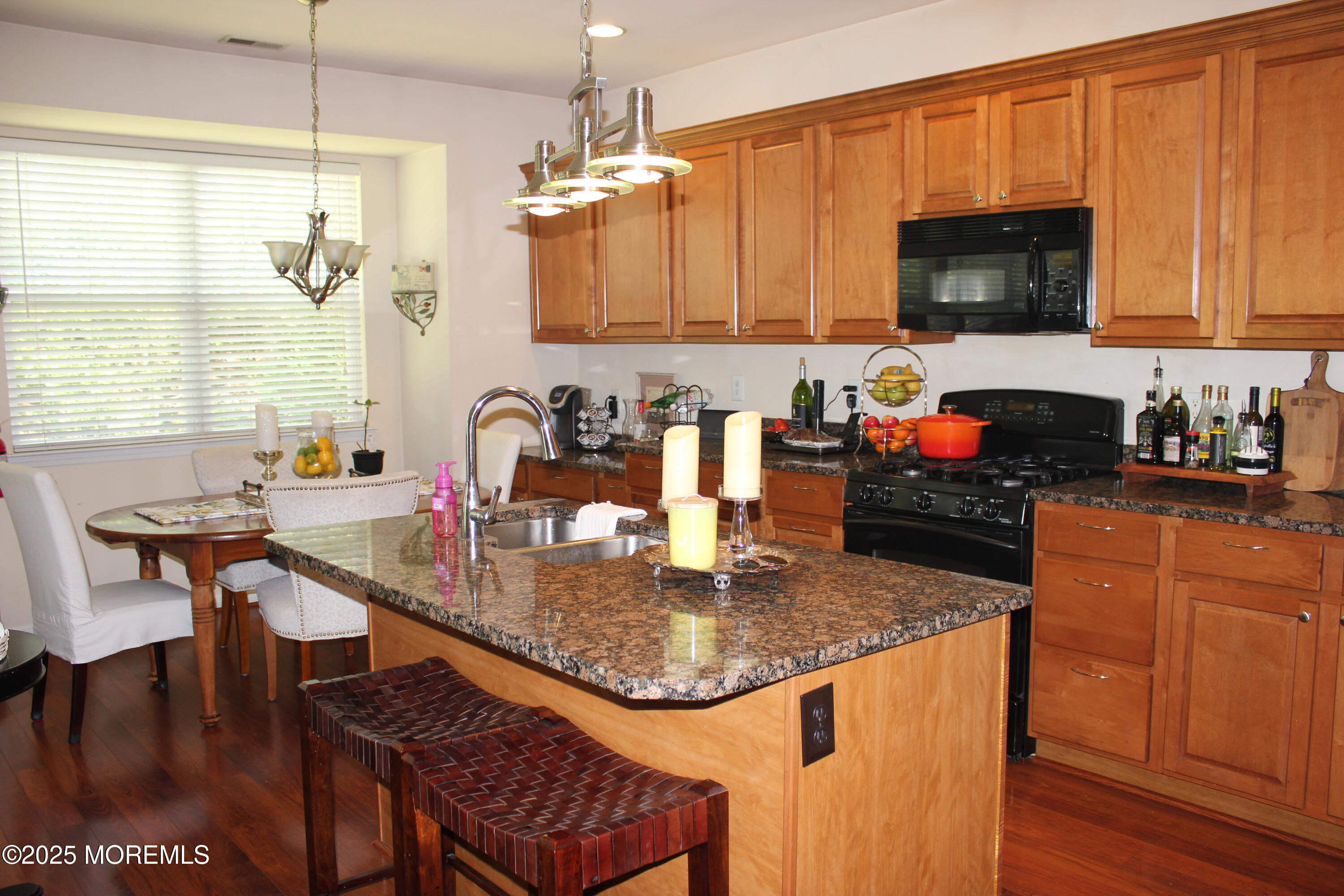 535 Country Club Drive Image 5