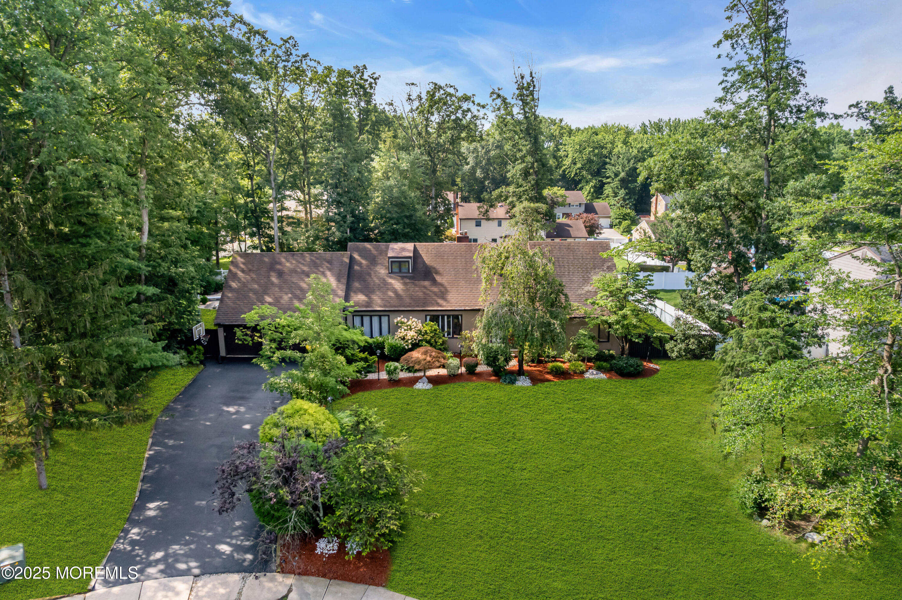 19 Ellen Circle, Old Bridge, NJ, 08857
