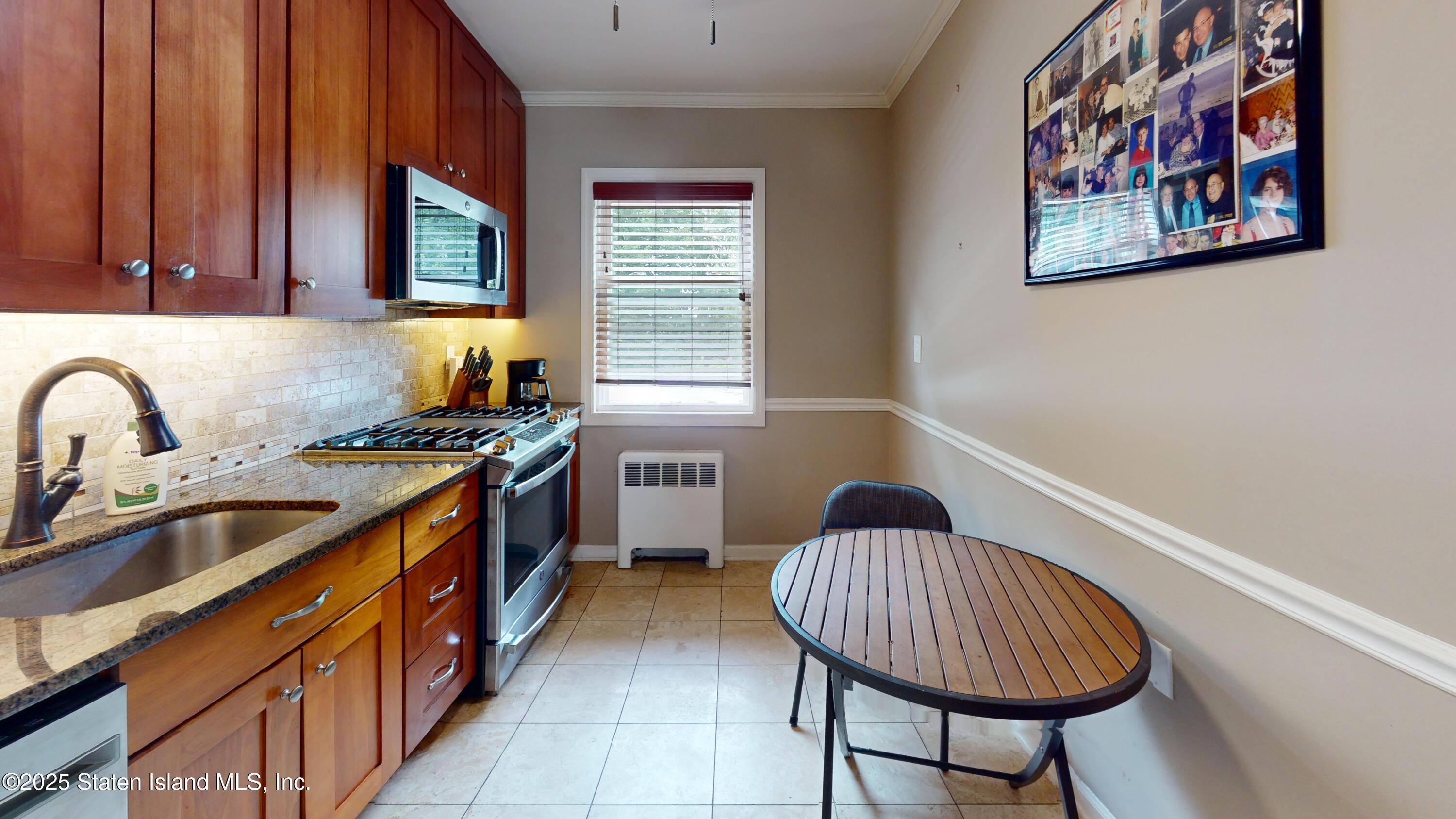159 Arlo Road A, Staten Island, NY, 10301