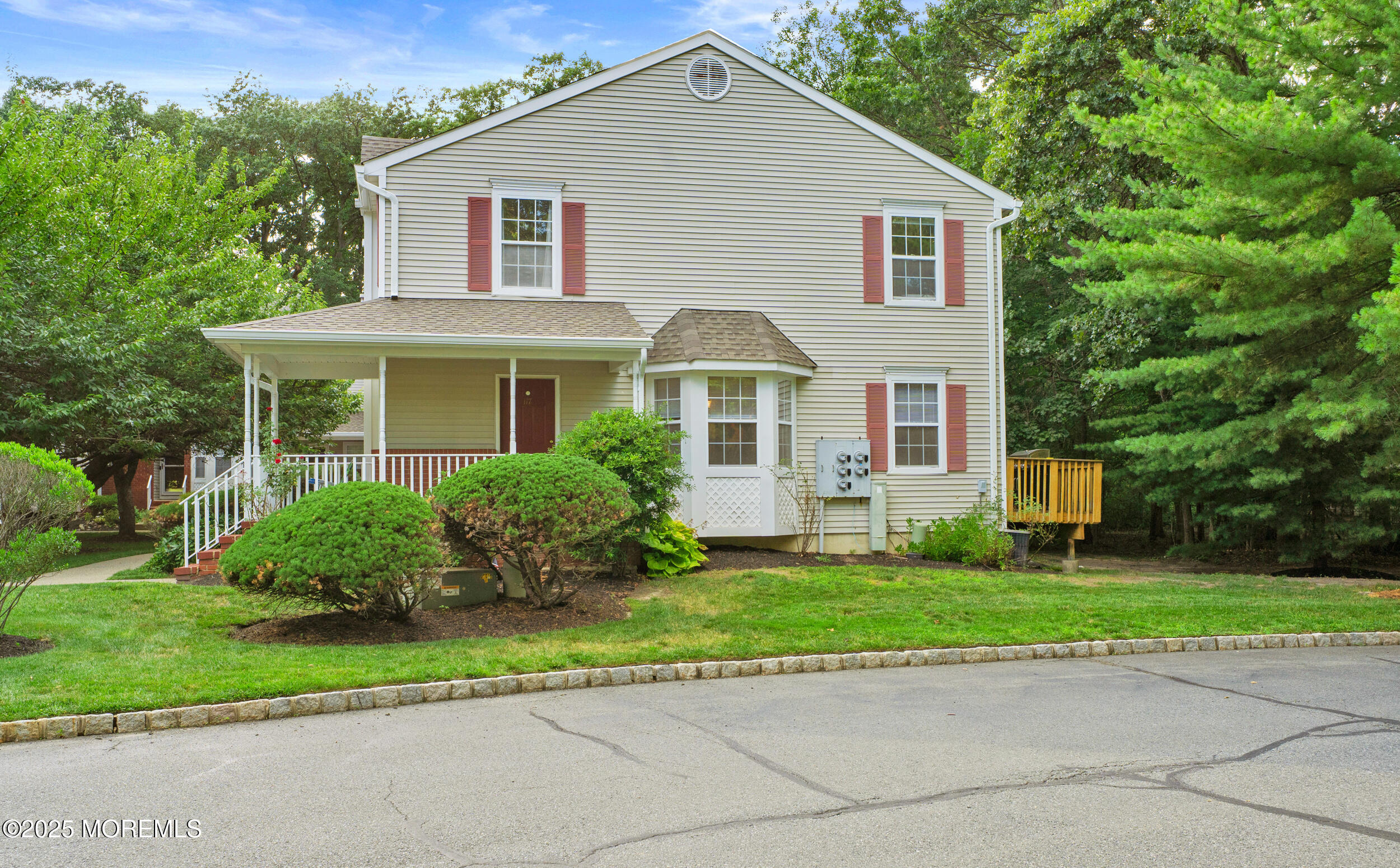 117 Lexington Court Image 3