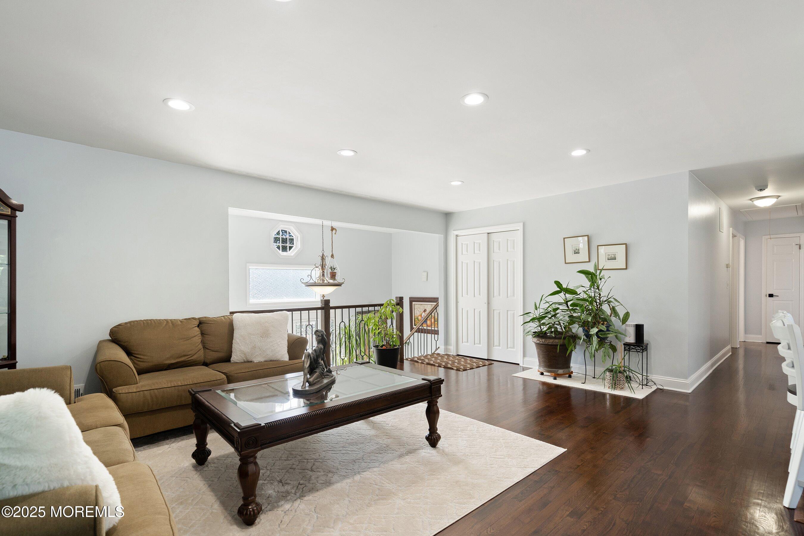 5 Maplecrest Court Image 4