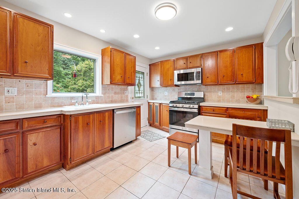 162 Bentley Street, Staten Island, NY, 10307 image 14