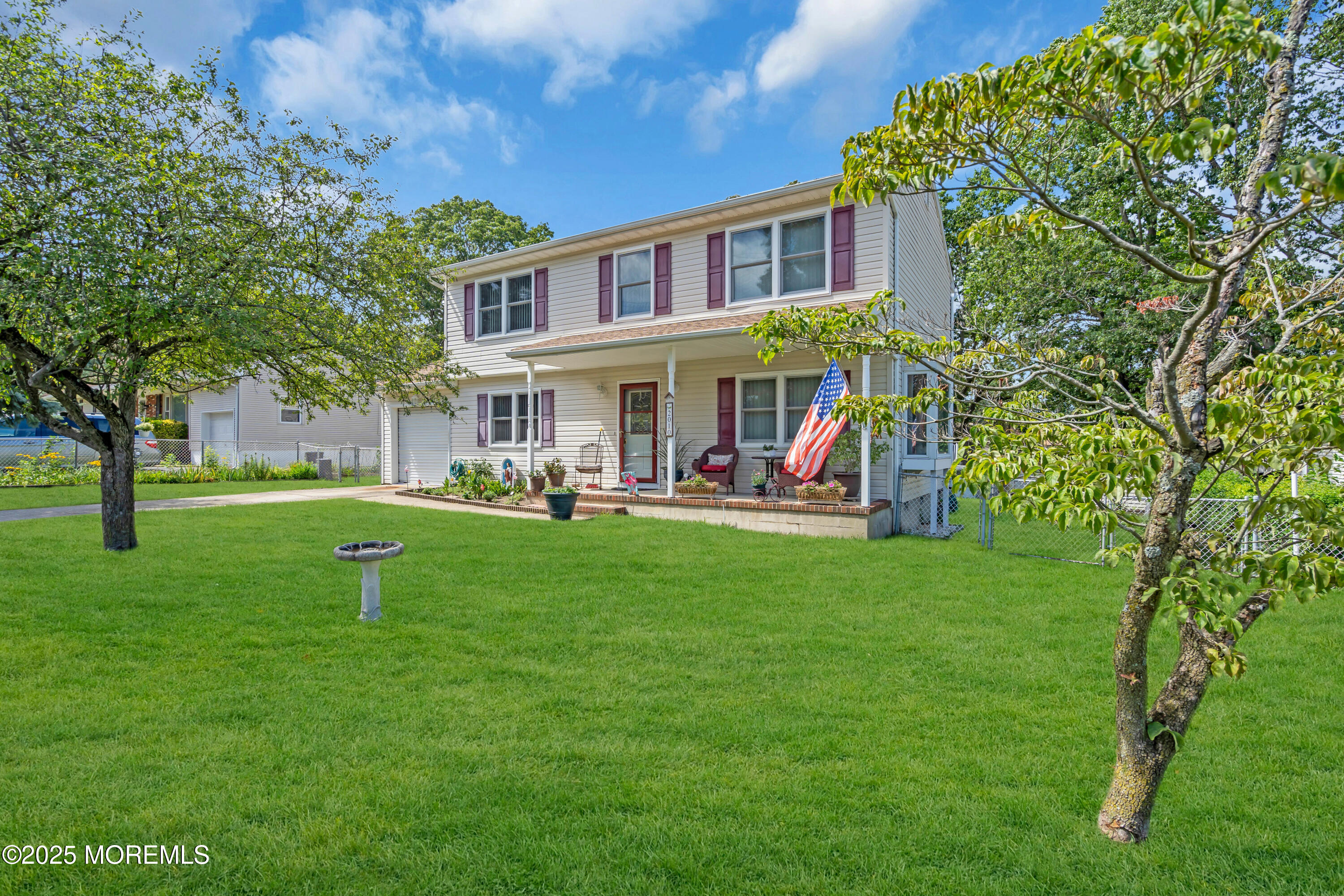 2010 Pine Meadow Avenue Image 2
