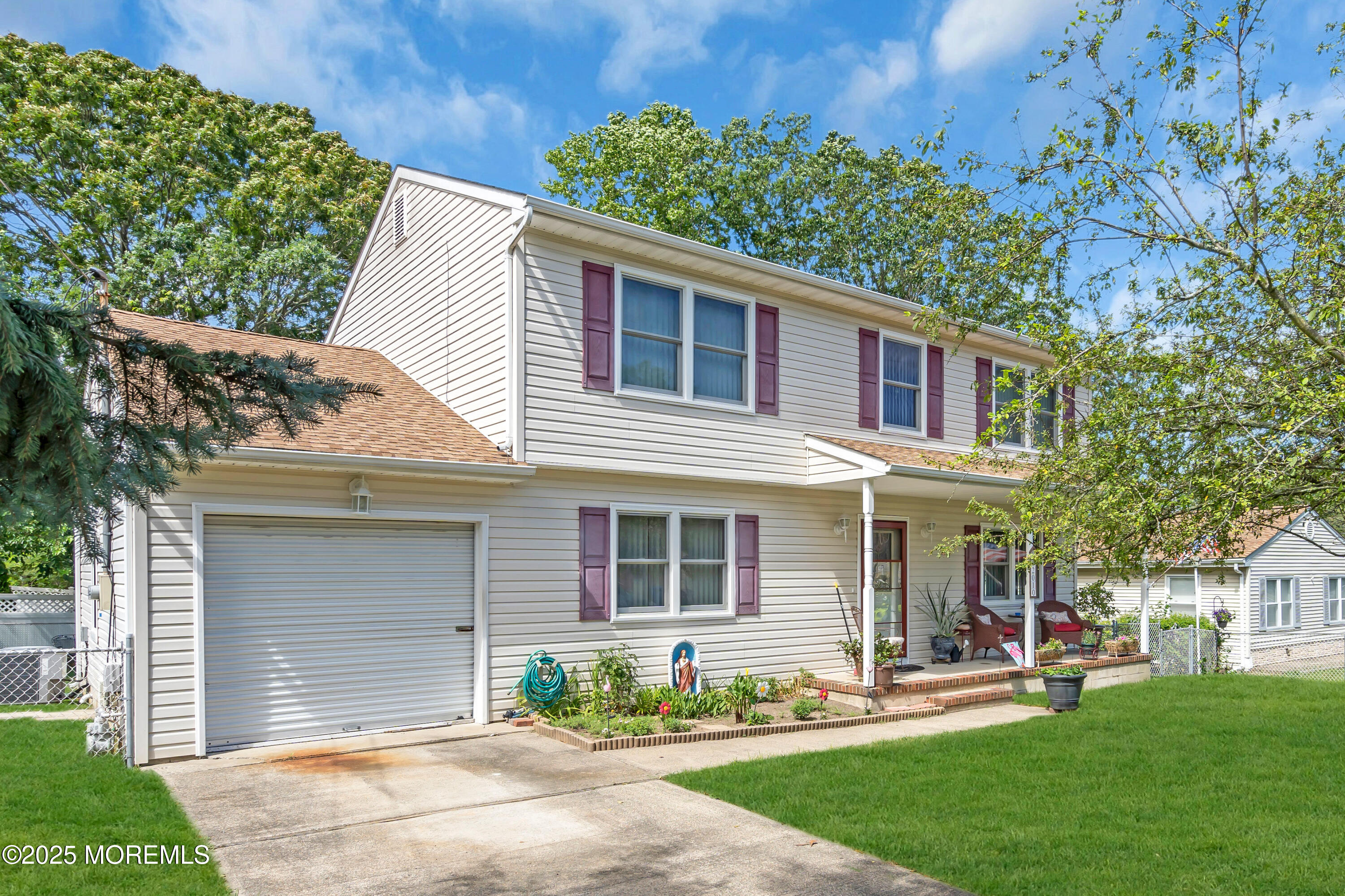 2010 Pine Meadow Avenue Image 5