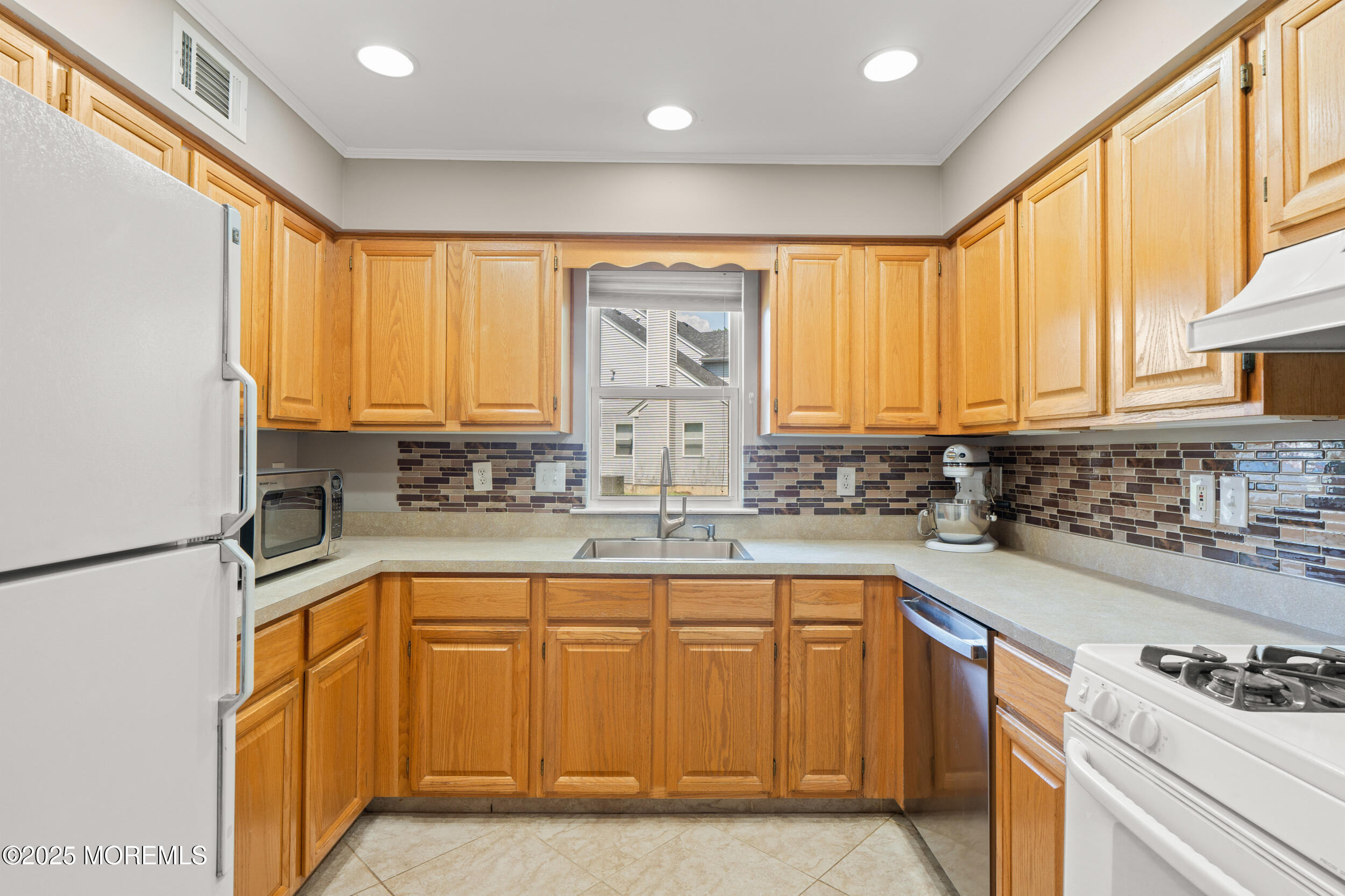 30 Teakwood Drive, Jackson, NJ, 08527 image 12