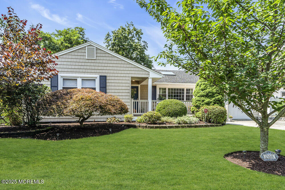 208 Chatham Lane Image 2