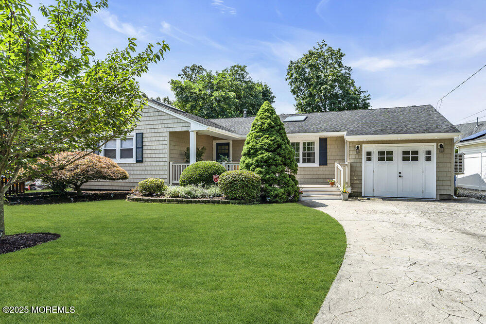 208 Chatham Lane Image 3