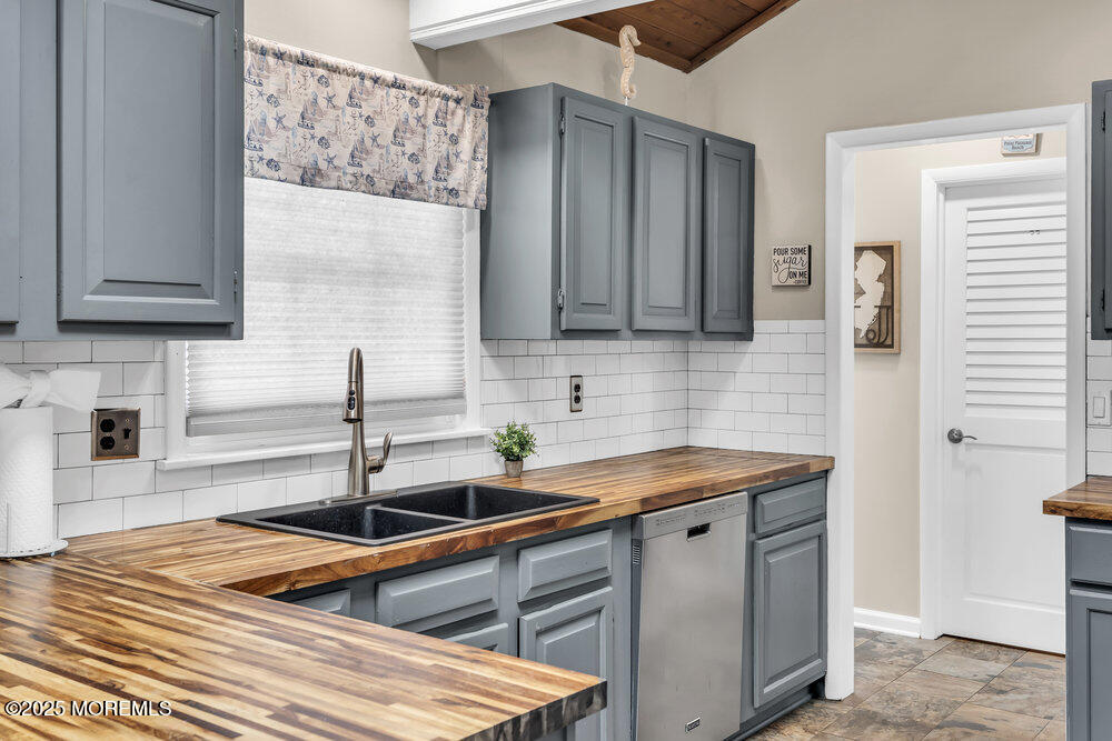 208 Chatham Lane, Point Pleasant, NJ, 08742 image 15