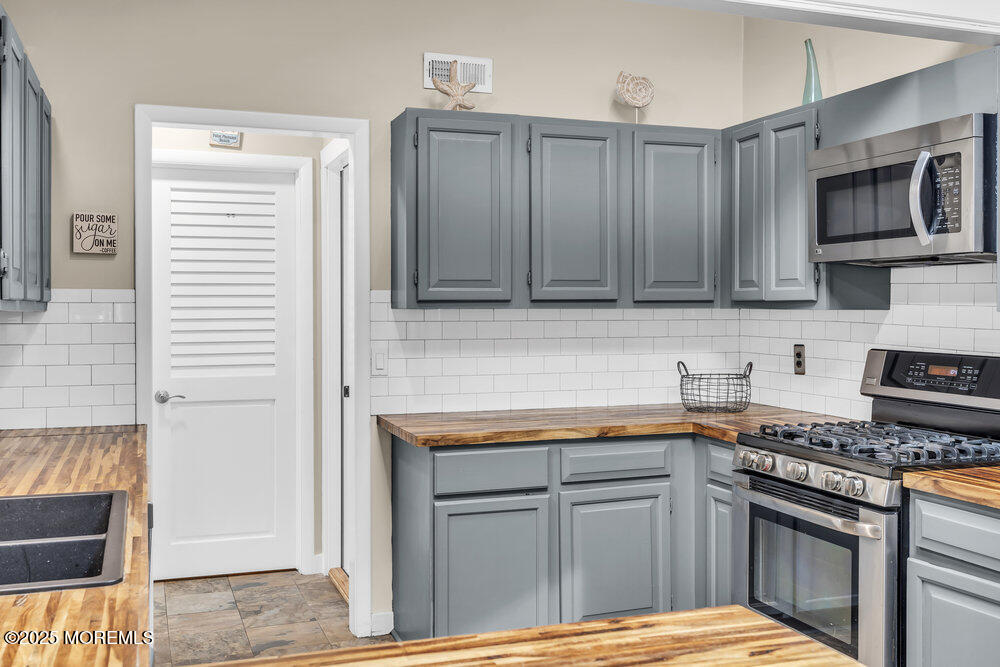 208 Chatham Lane, Point Pleasant, NJ, 08742 image 17