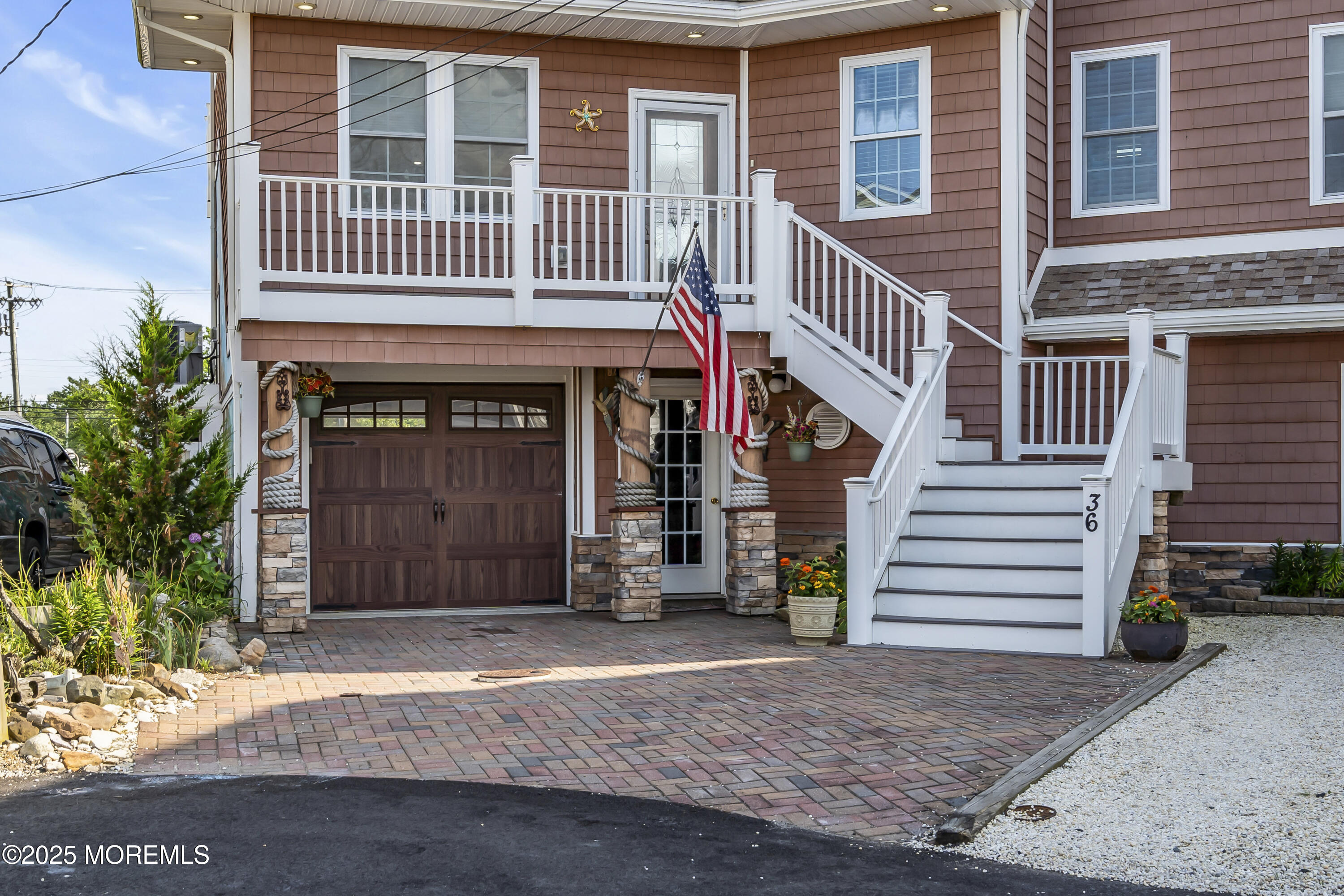 36 Joy Road Image 3
