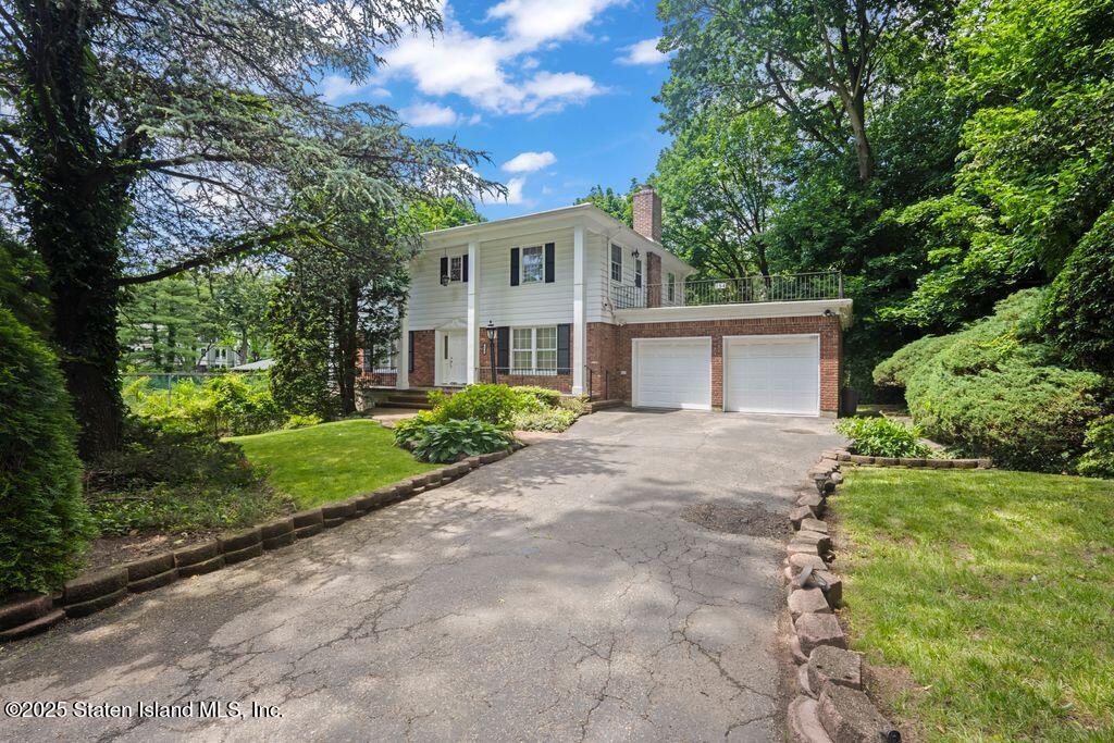 154 Howard Avenue Image 2