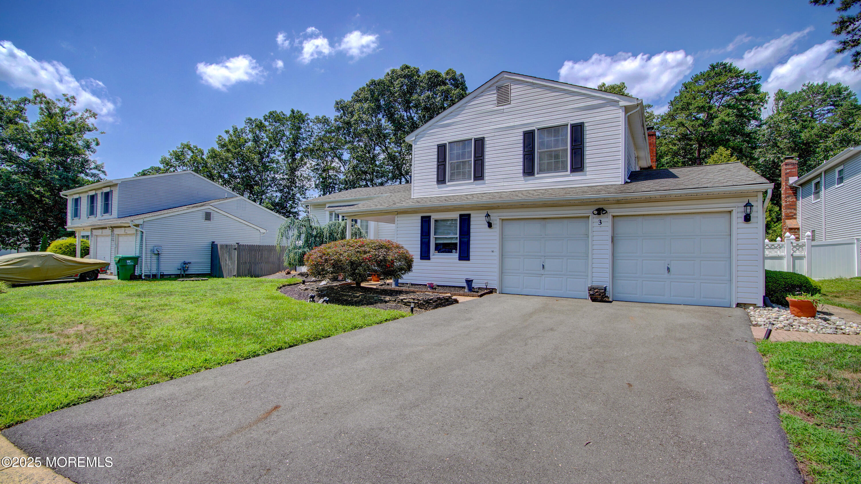 3 Feathertree Court Image 3