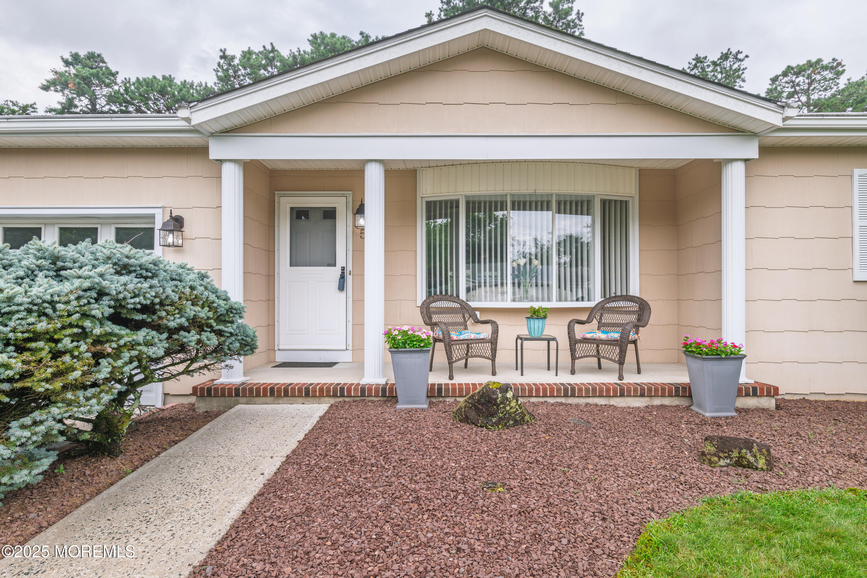 5 Bennington Drive, Toms River, NJ, 08757