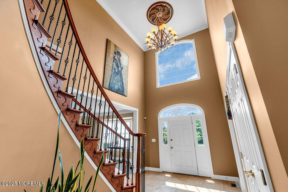 2 Elkridge Way Image 3