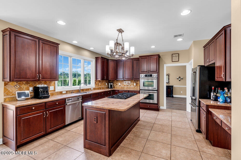 2 Elkridge Way, Manalapan, NJ, 07726 image 17