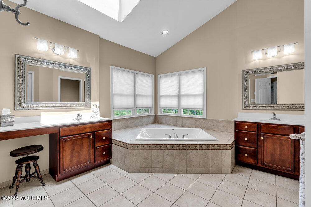 2 Elkridge Way, Manalapan, NJ, 07726 image 38
