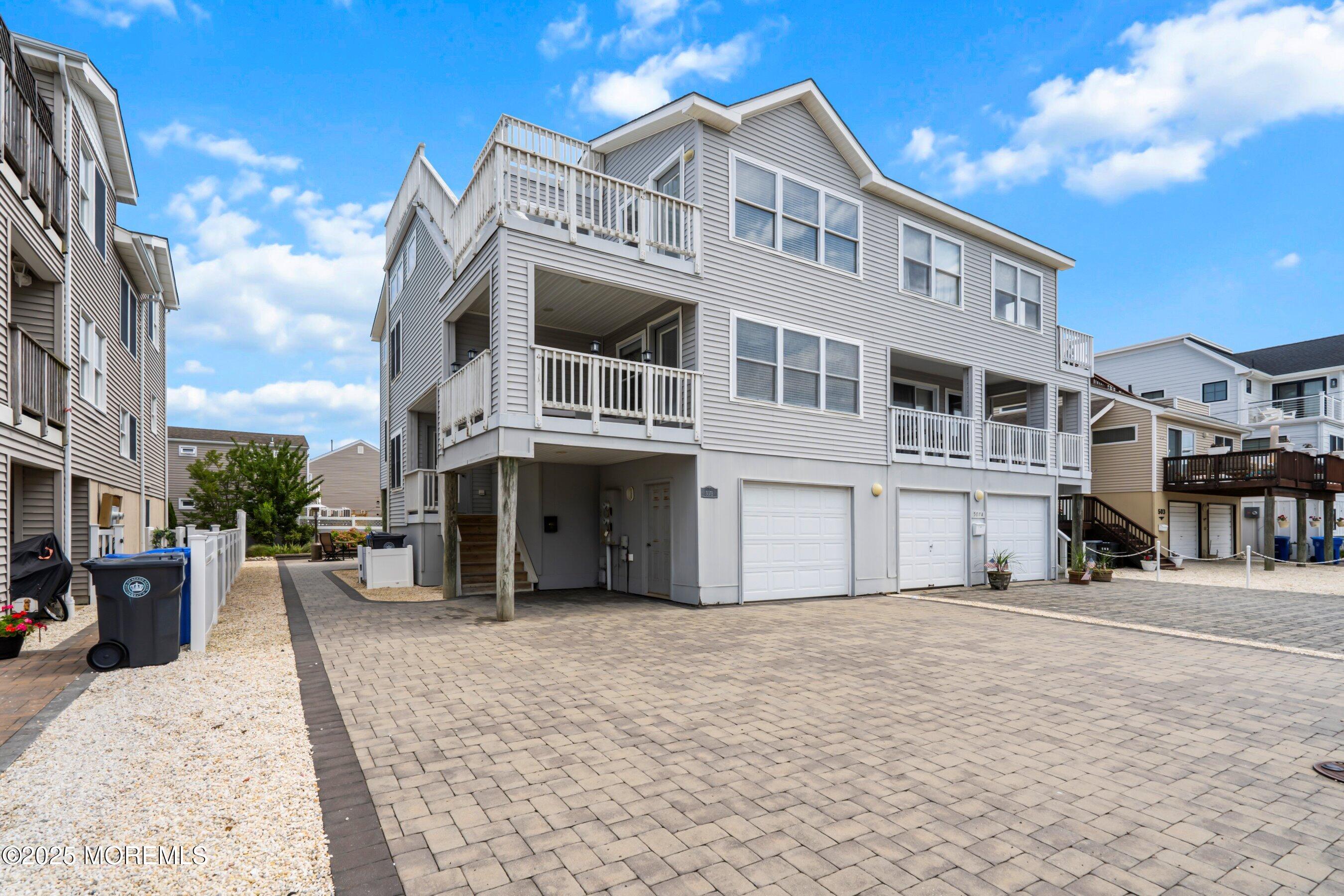 507 Amber Street B Image 2