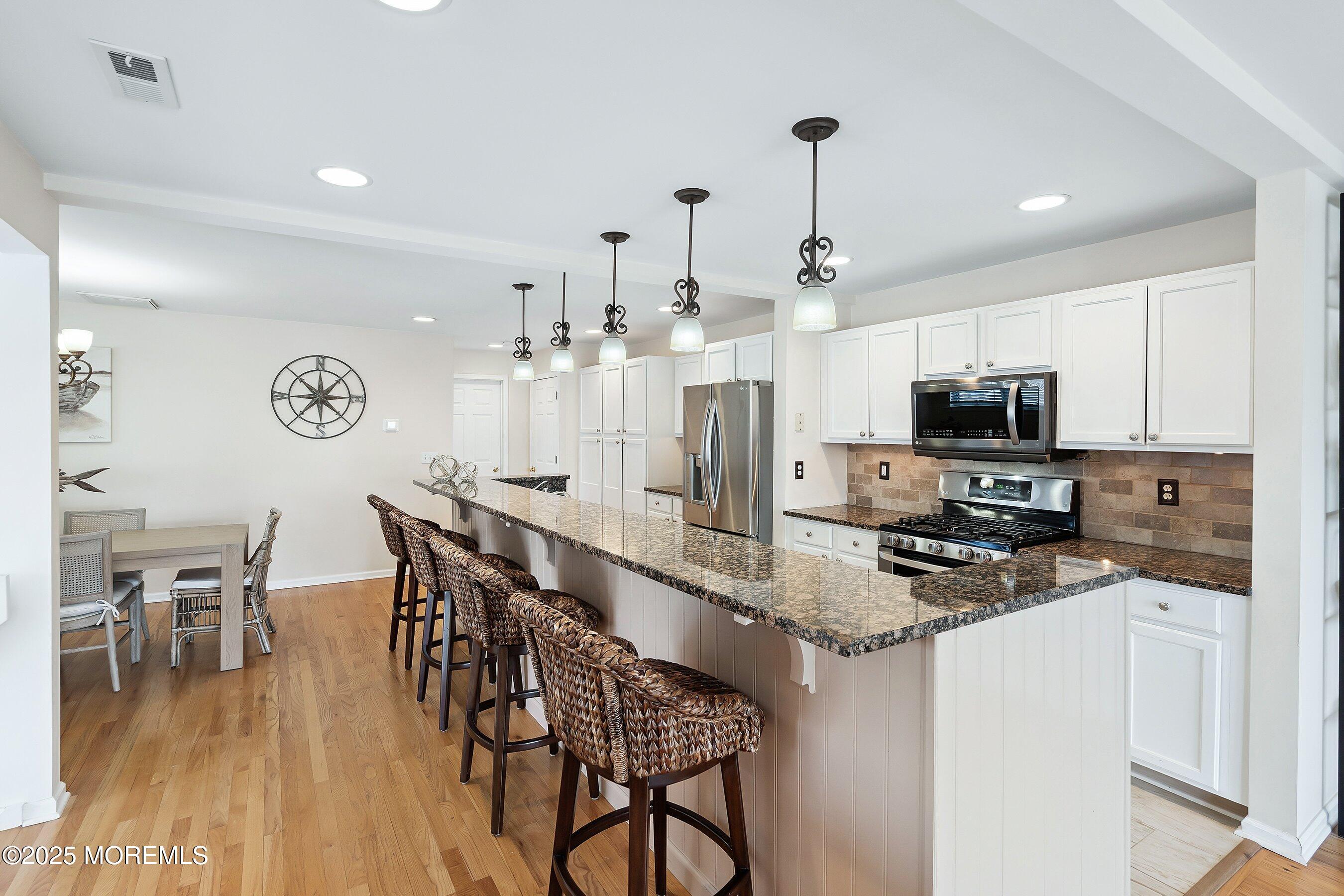 507 Amber Street B Image 3