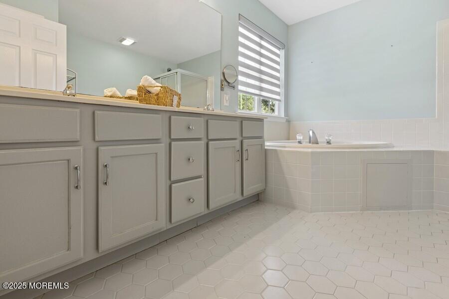 2525 Spring Hill Drive, Toms River, NJ, 08755 image 21