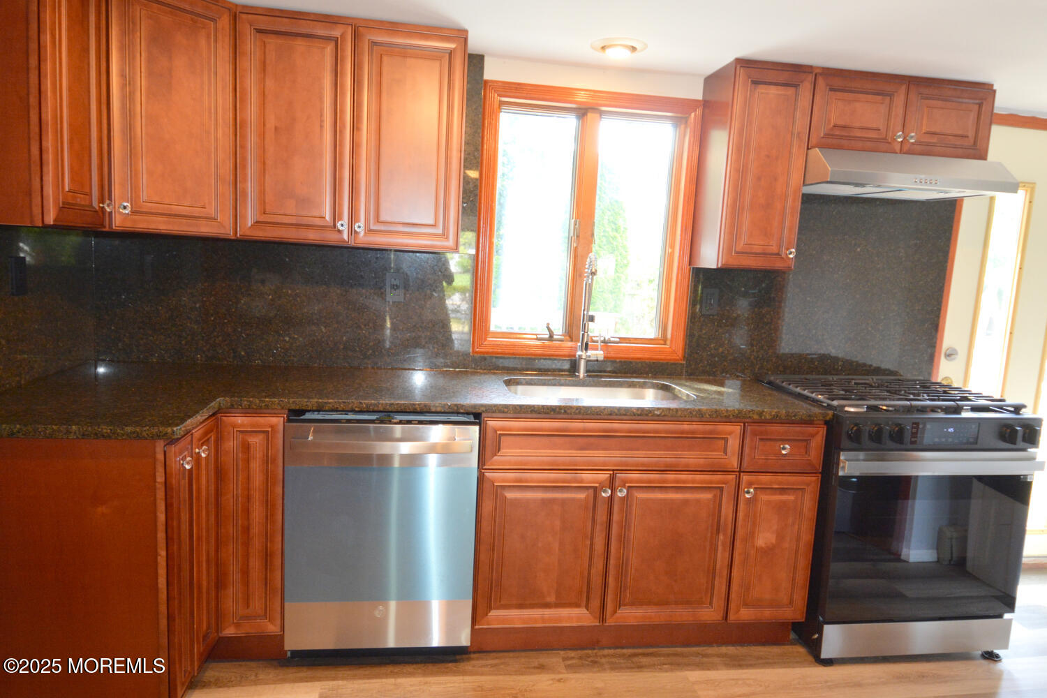 1111 River Avenue Image 4