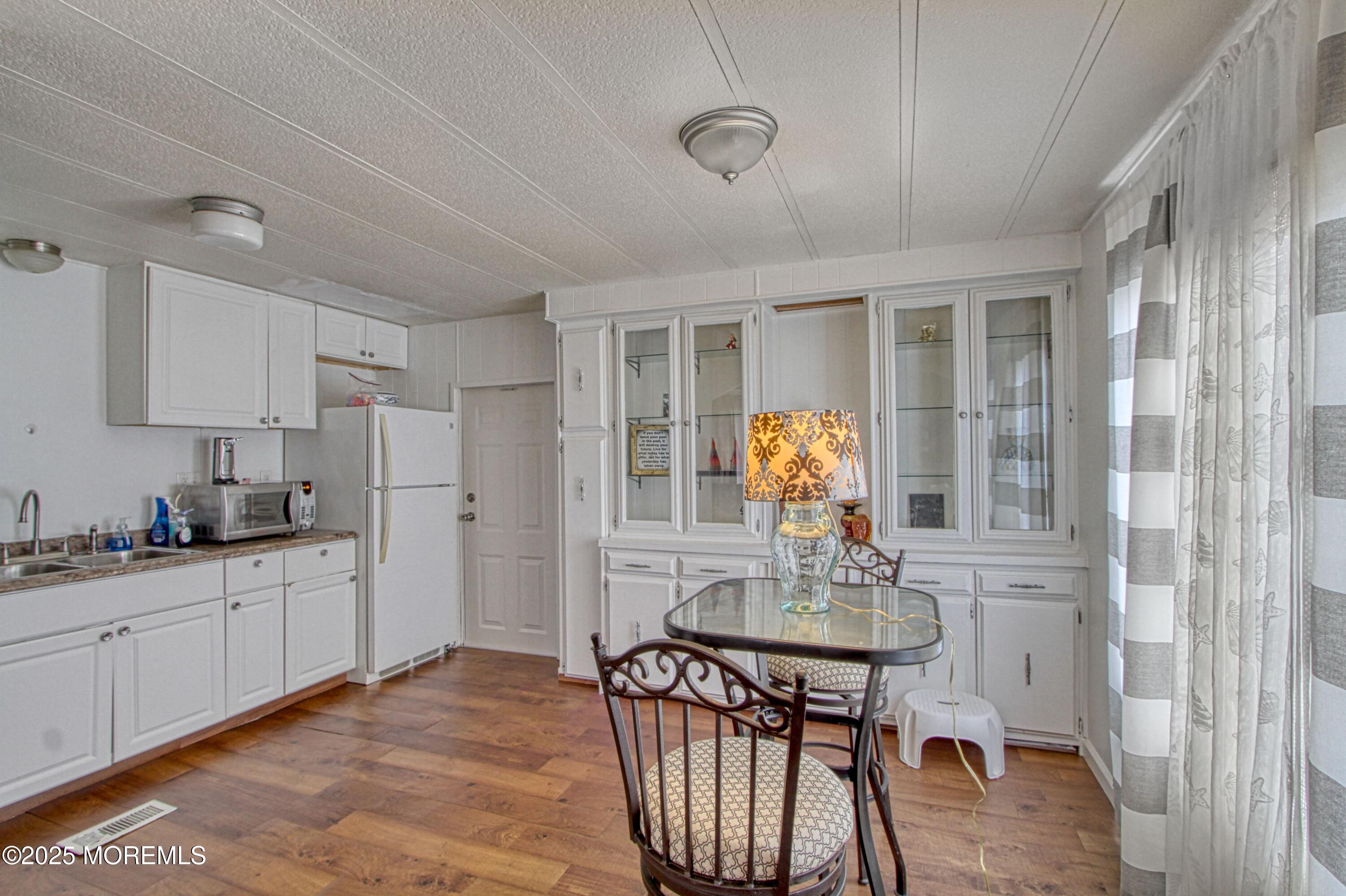 36 Beaver Avenue Image 3