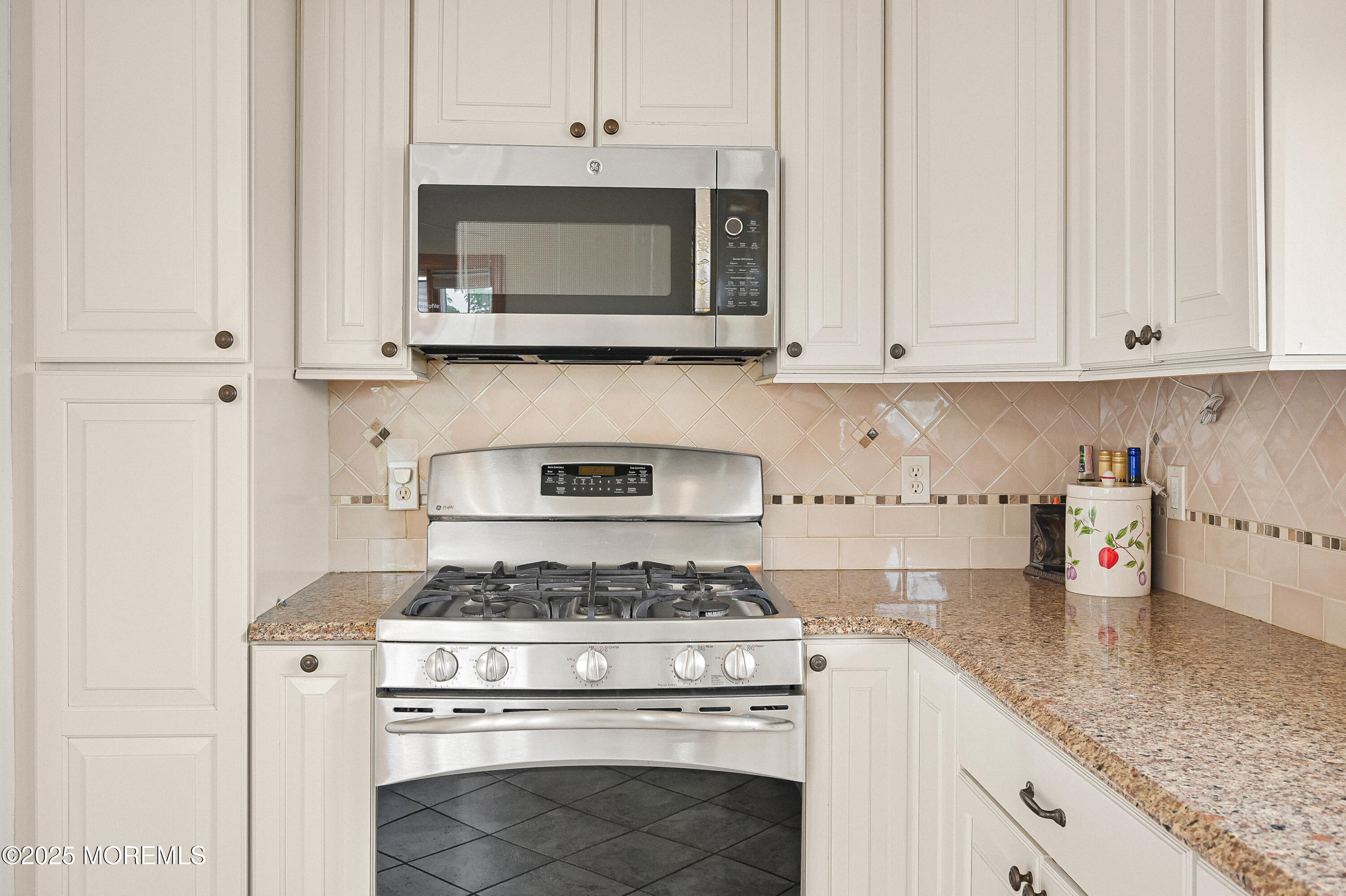 3 Dublin Lane, Hazlet, NJ, 07730 image 24