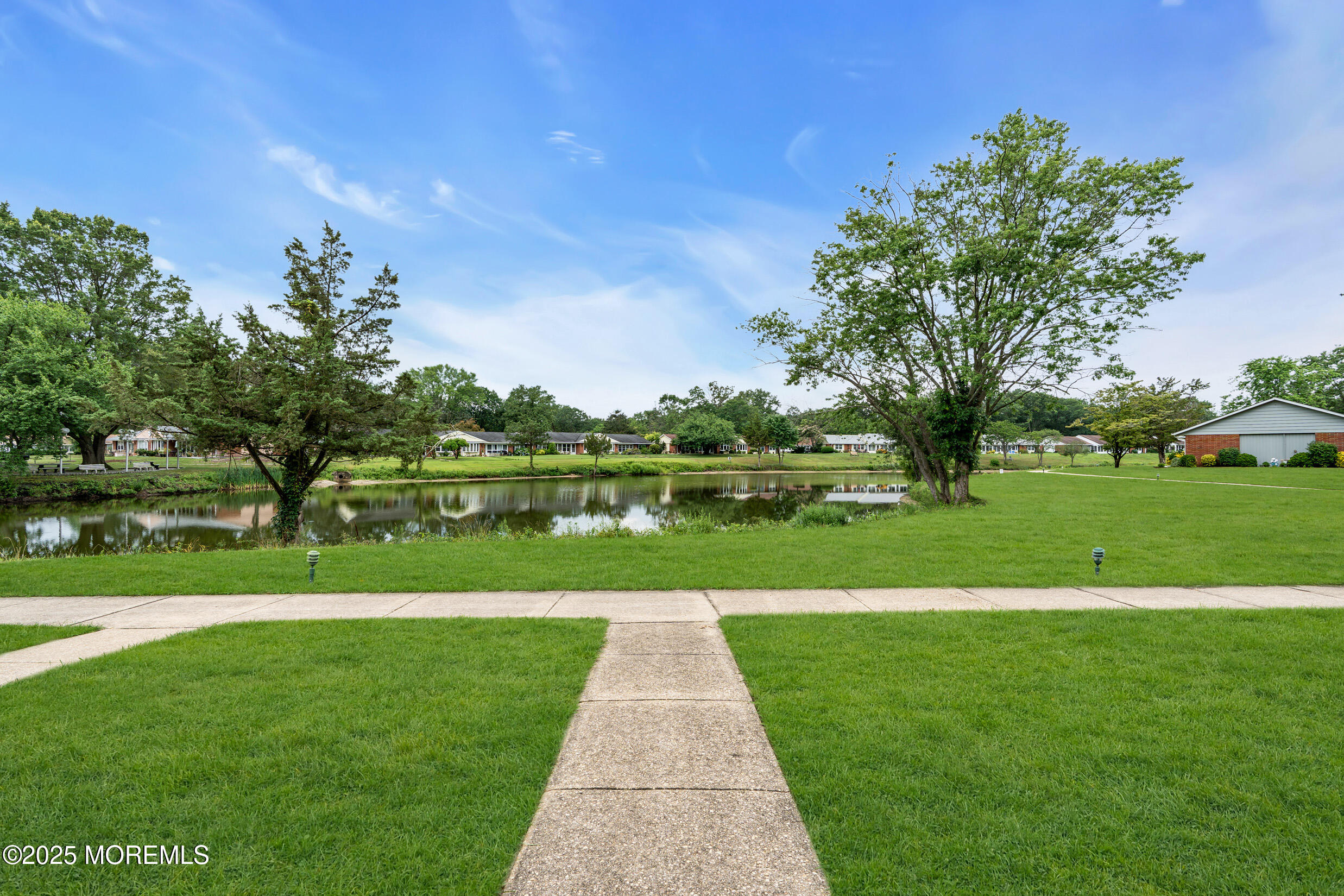 395A Chesterfield Court Image 3