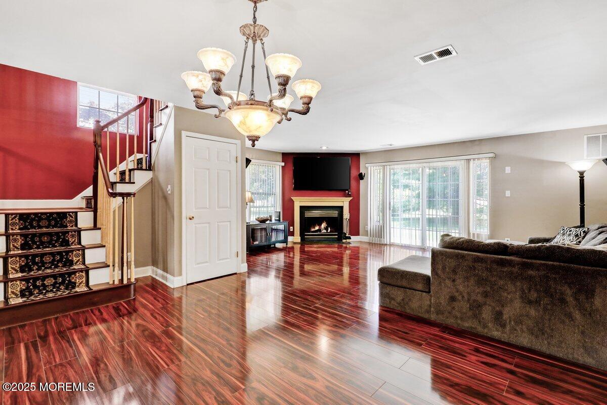 53 Grassmere Court 1 Image 2