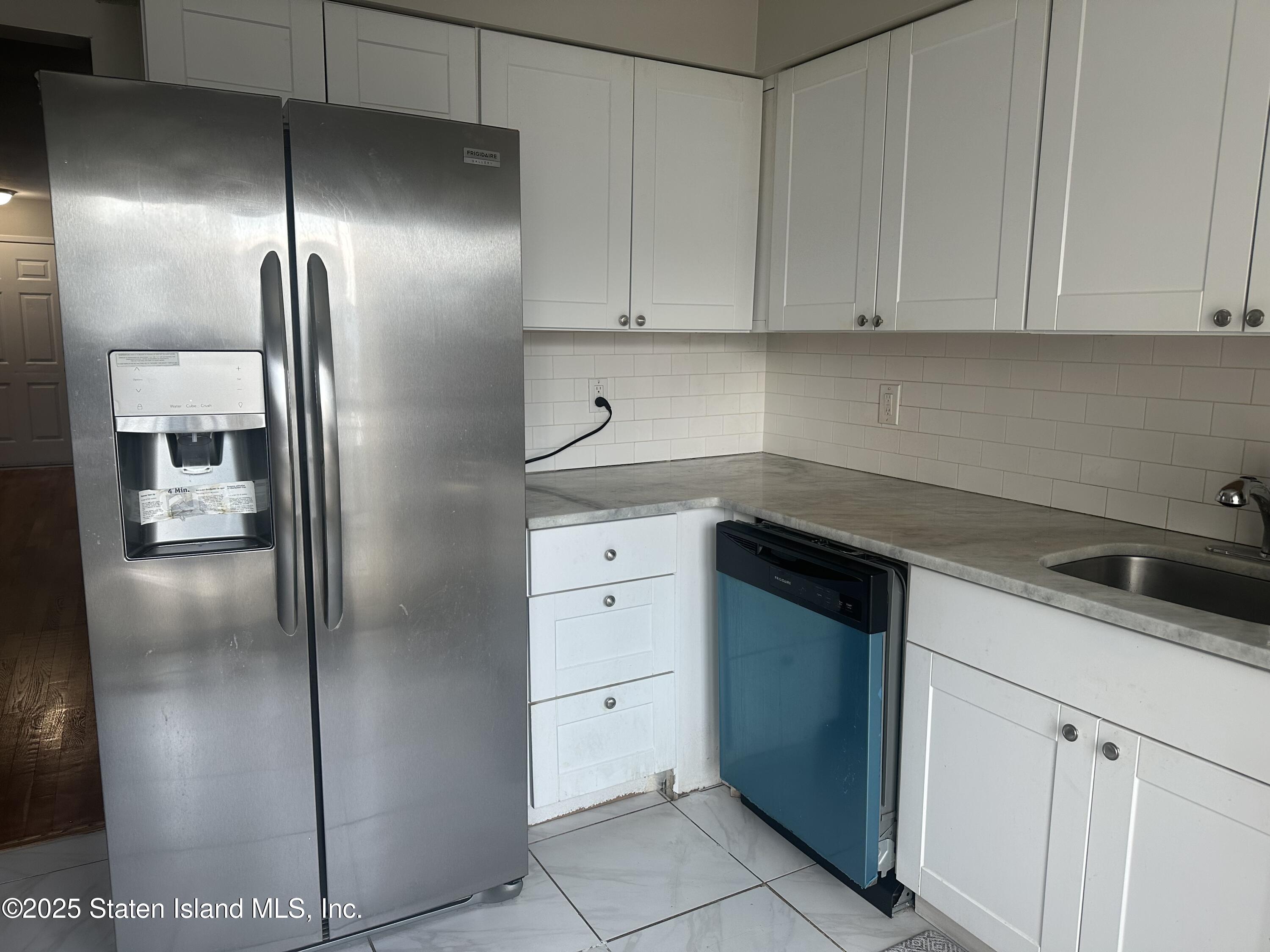 12 Delmar Avenue A Image 4