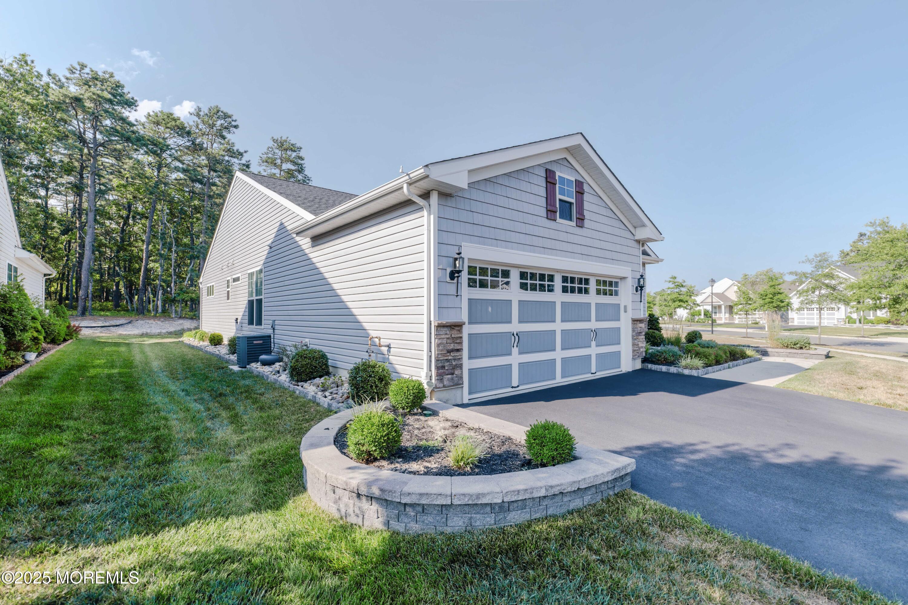51 Galley Way Image 3