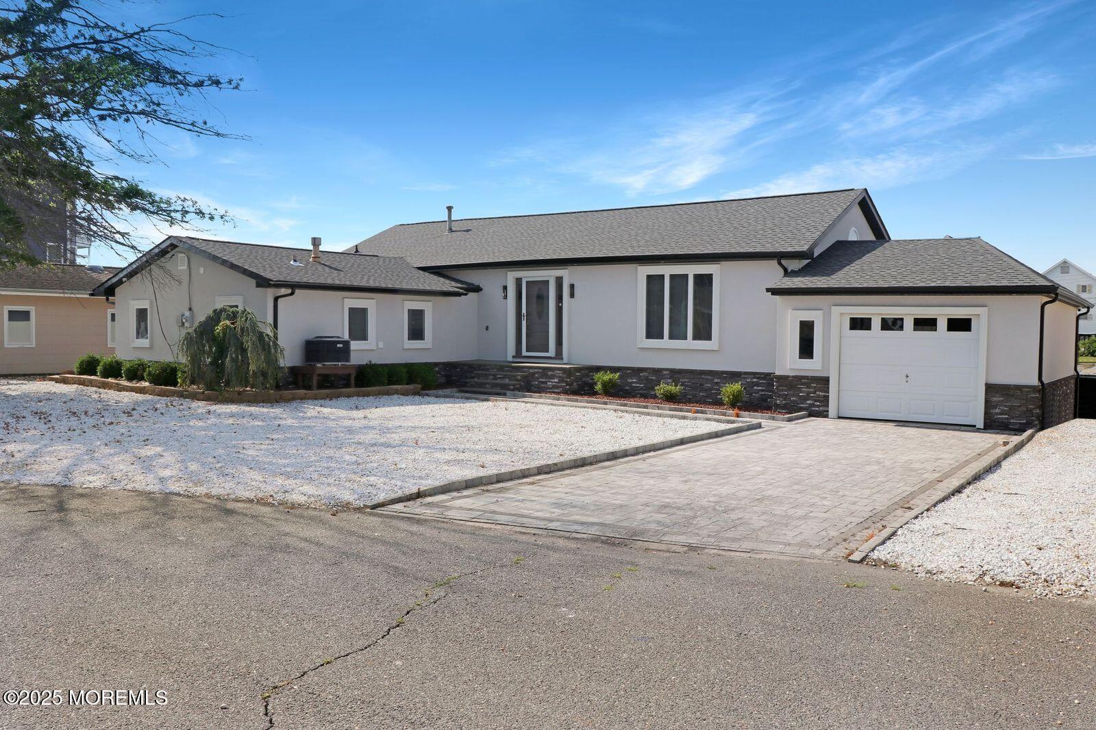 177 Ensign Drive Image 2