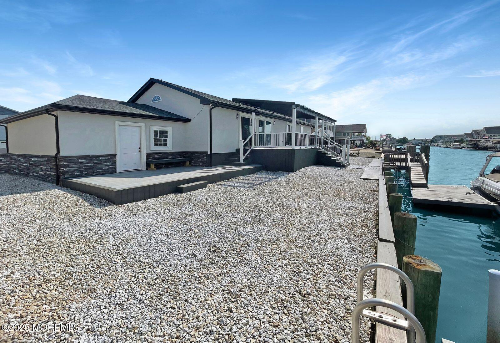177 Ensign Drive Image 3