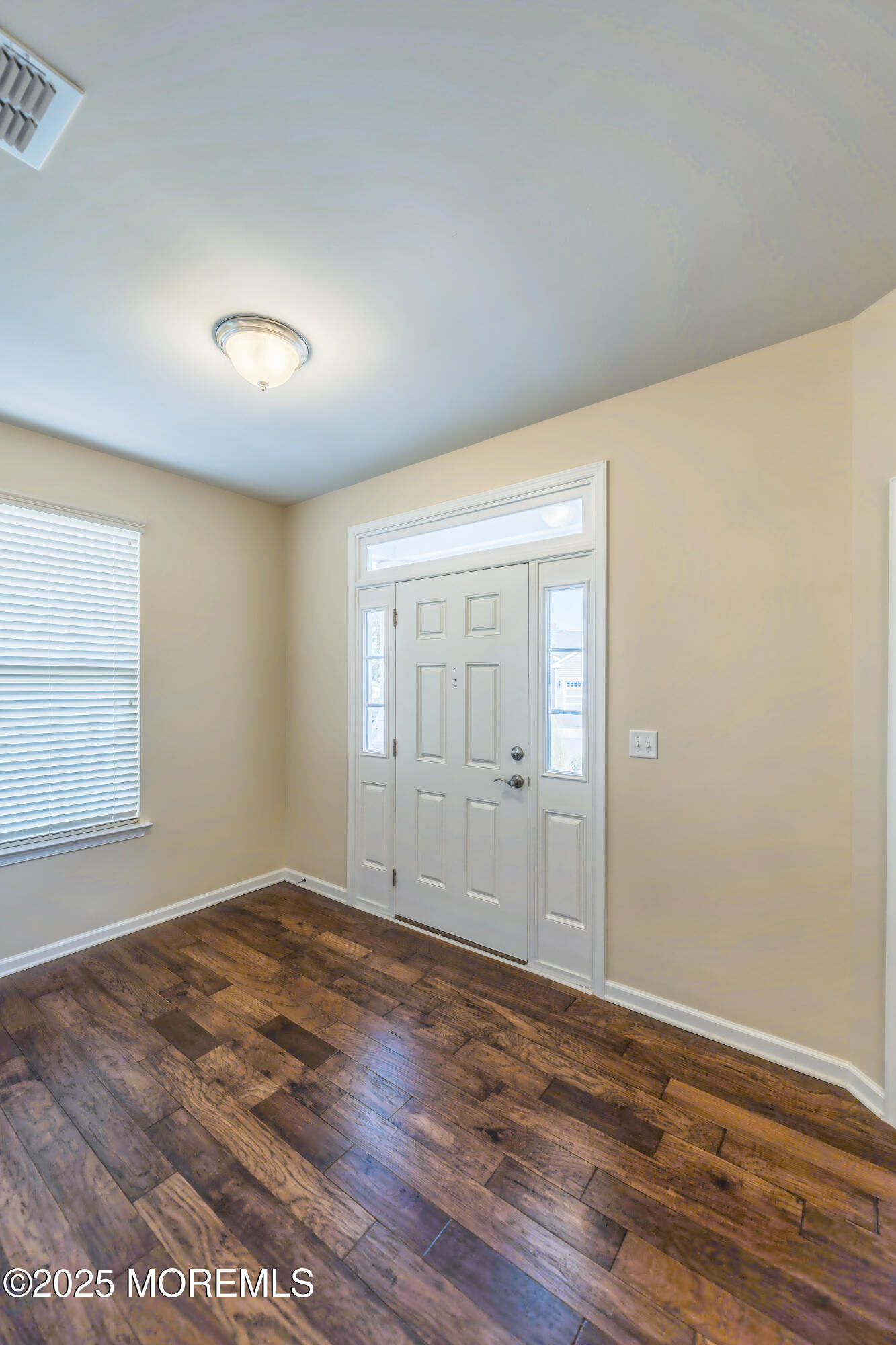 51 Galley Way Image 5