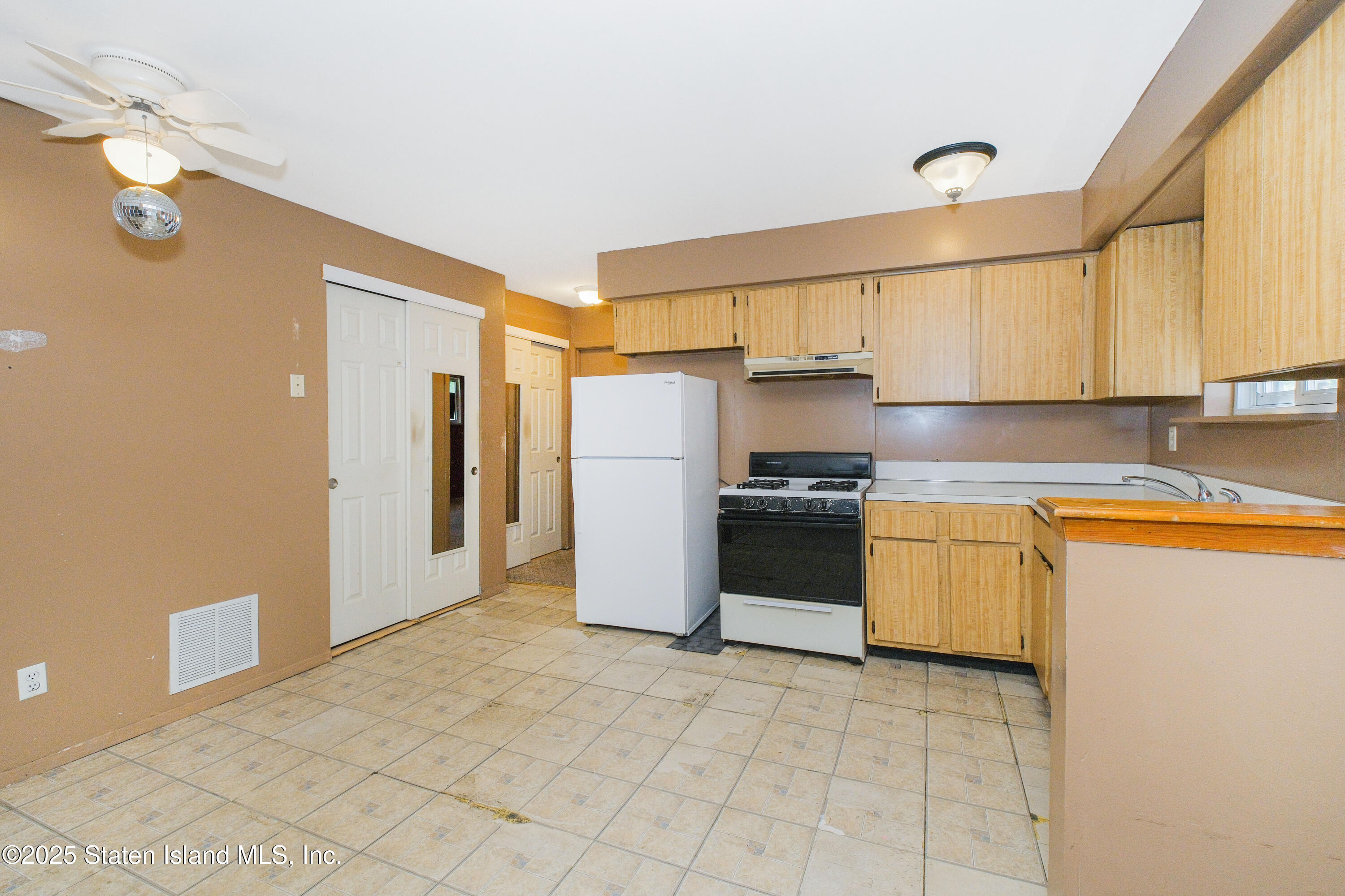 12 Kingsbridge Avenue, Staten Island, NY, 10314 image 23