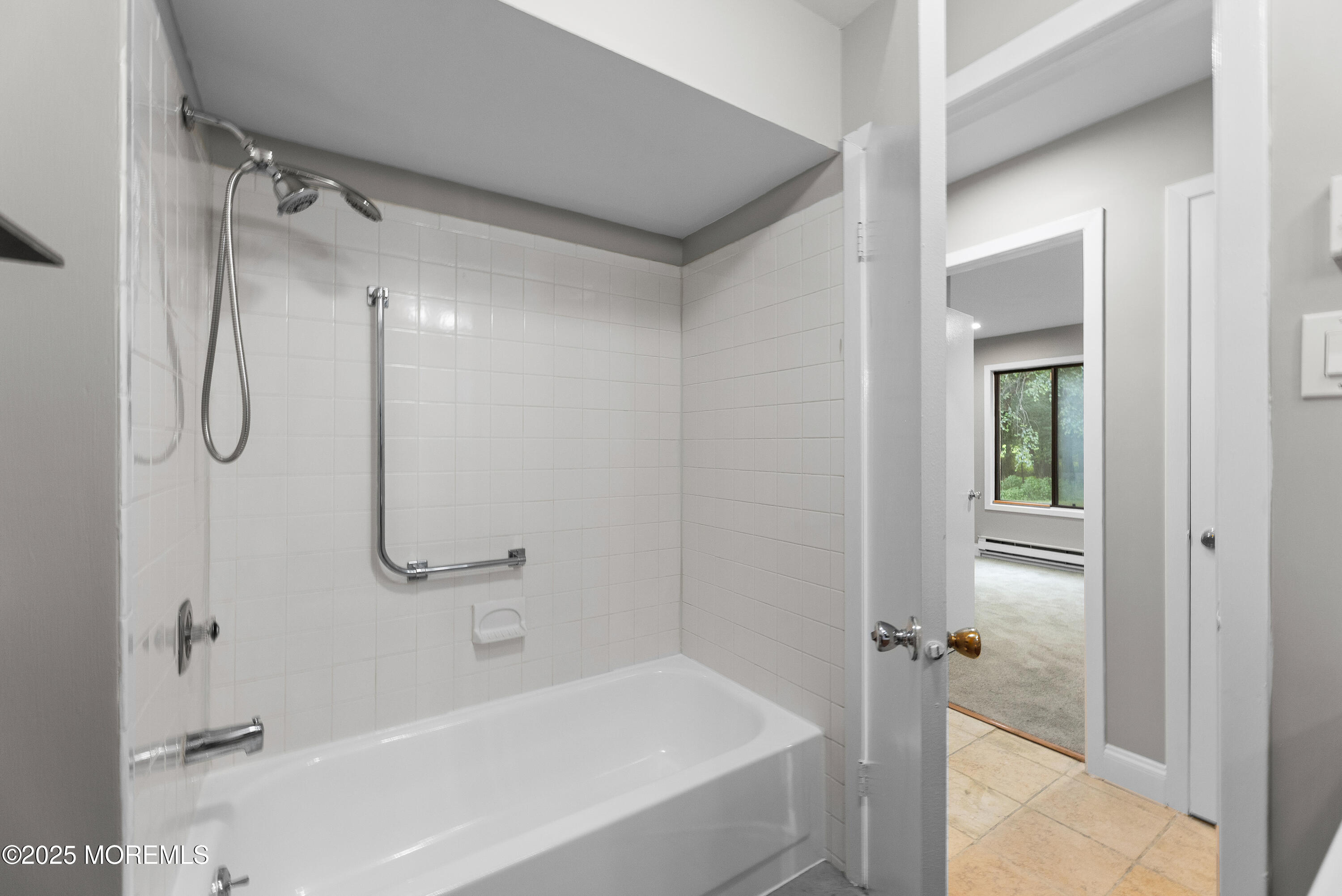 229 Medford Court B, Manalapan, NJ, 07726 image 18