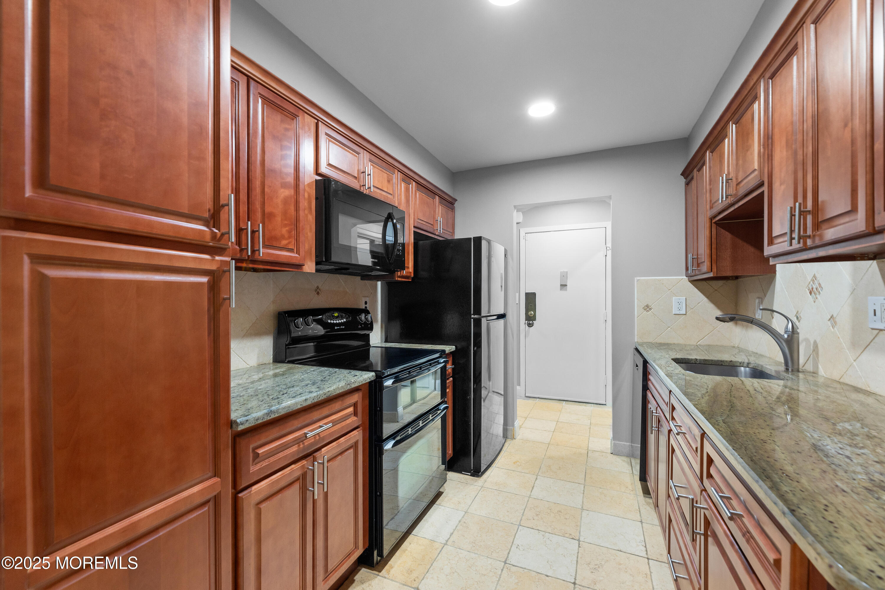 229 Medford Court B, Manalapan, NJ, 07726 image 10